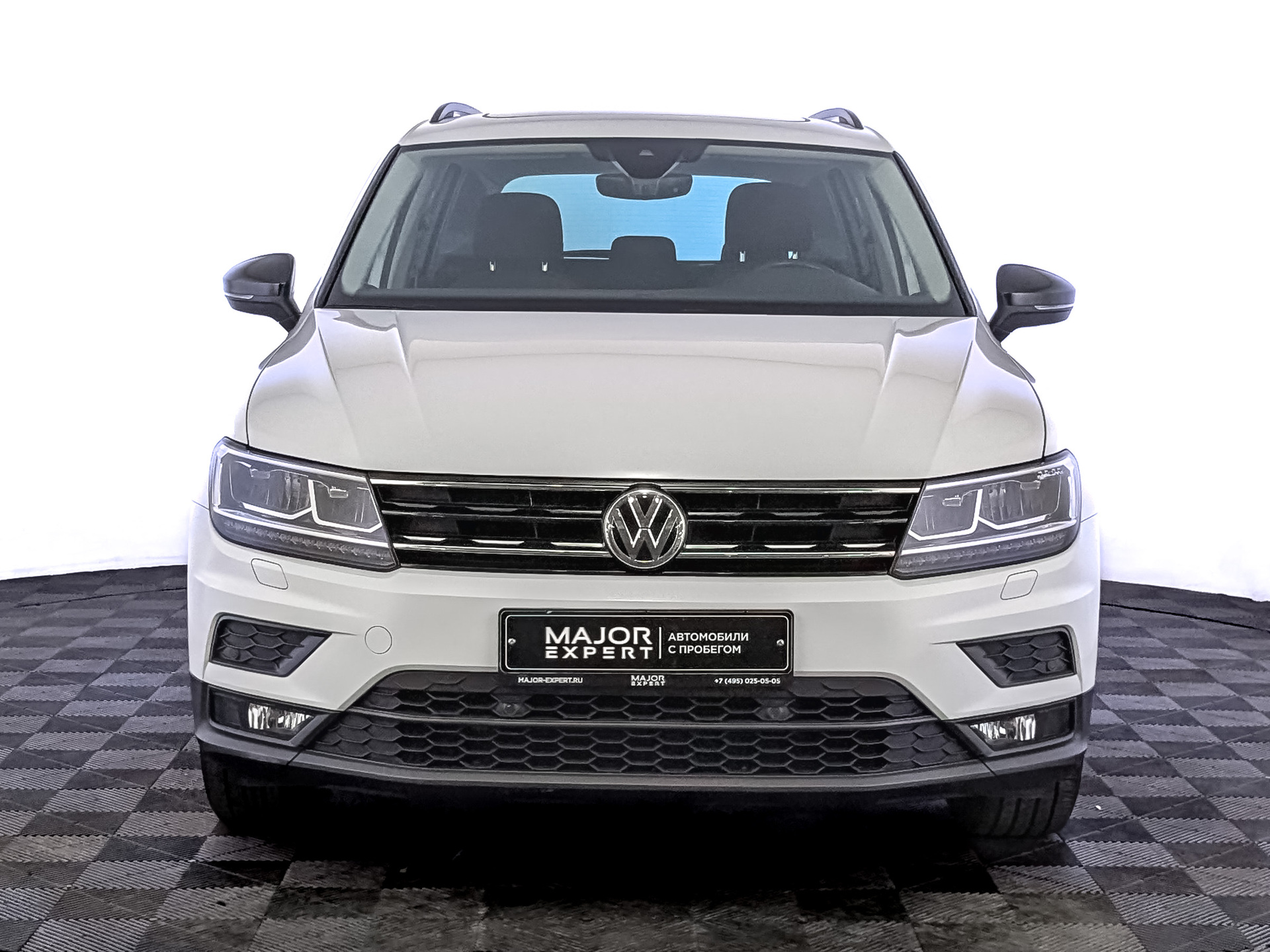 VOLKSWAGEN Tiguan 1.40 (150 л.с), автомат, 2020, пробег 54 391 км