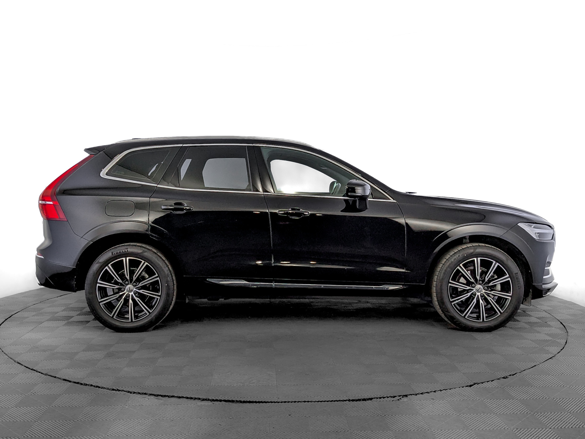 VOLVO XC60 2.00 (249 л.с), автомат, 2020, пробег 46 592 км