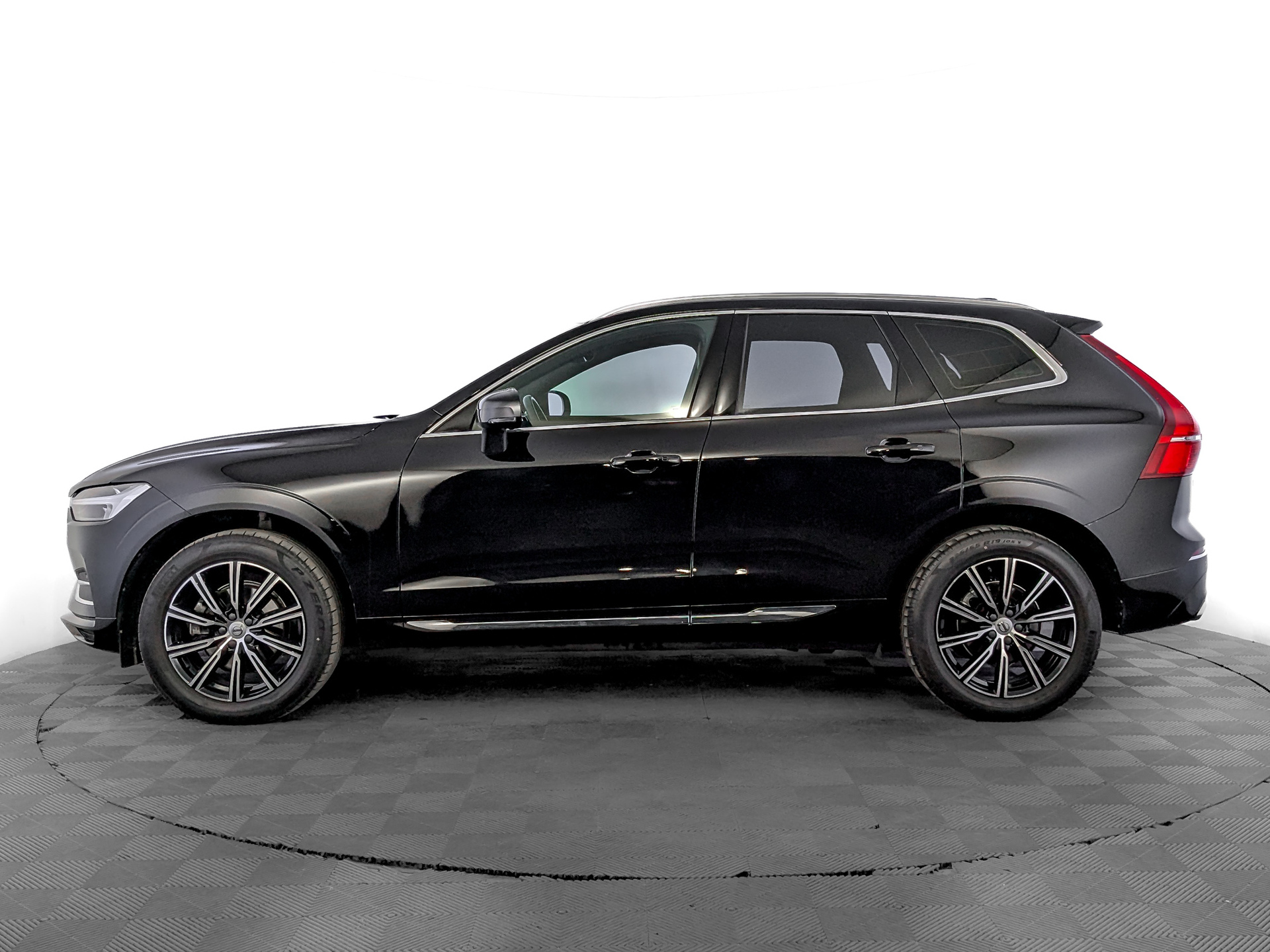 VOLVO XC60 2.00 (249 л.с), автомат, 2020, пробег 46 592 км