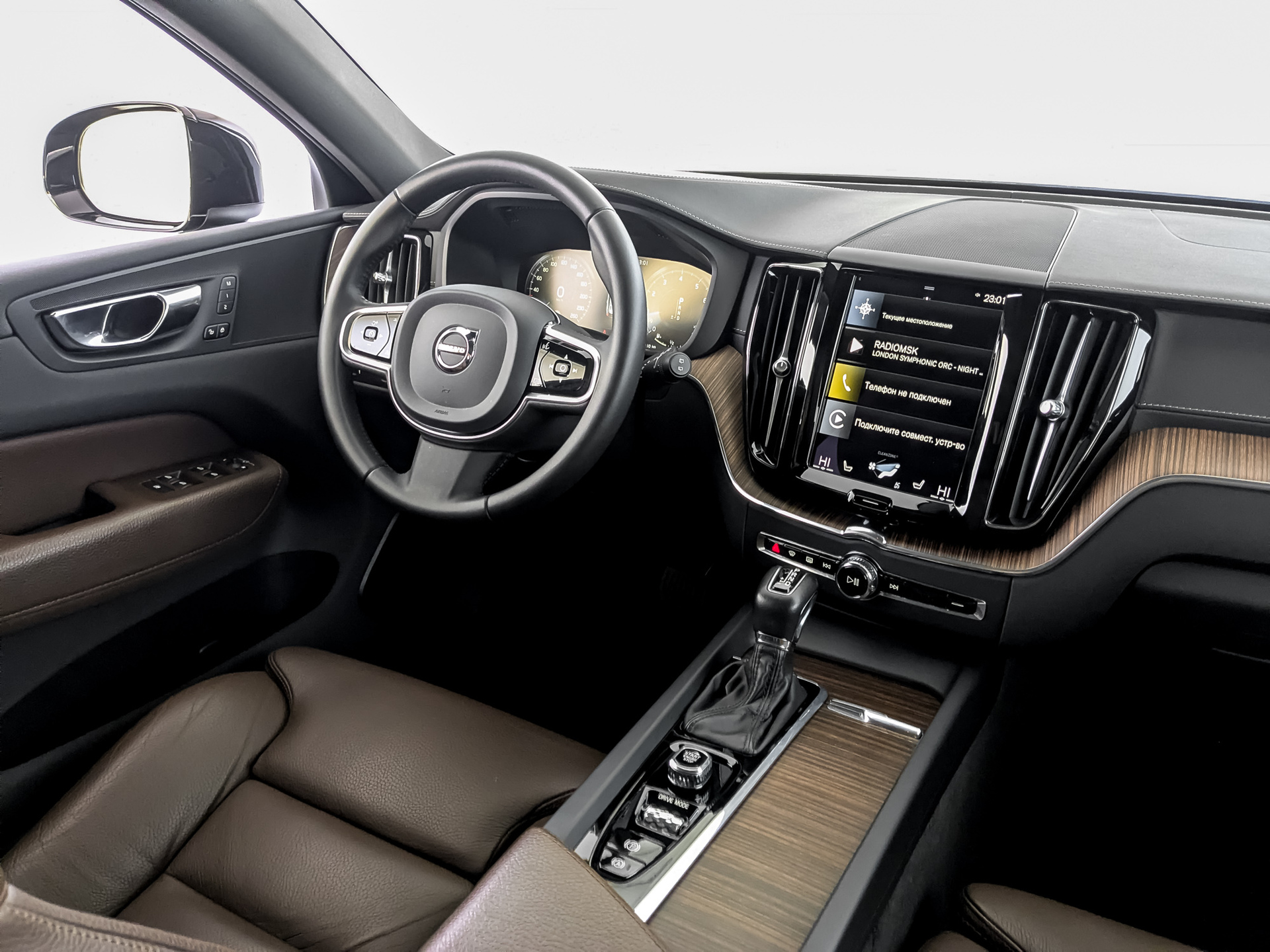 VOLVO XC60 2.00 (249 л.с), автомат, 2020, пробег 46 592 км