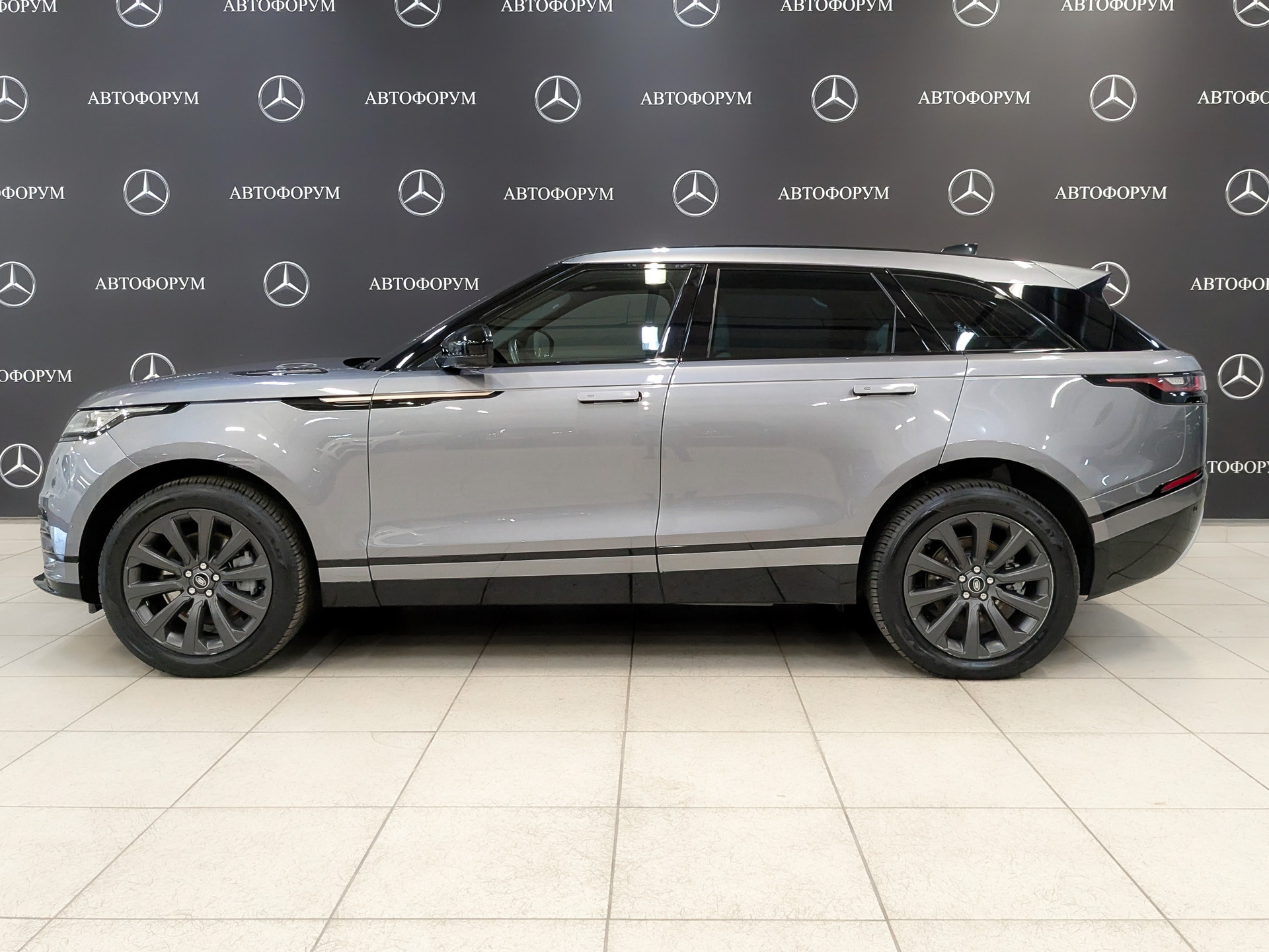 LAND ROVER Range Rover Velar 2.00 (248 л.с), автомат, 2022, пробег 82 300 км