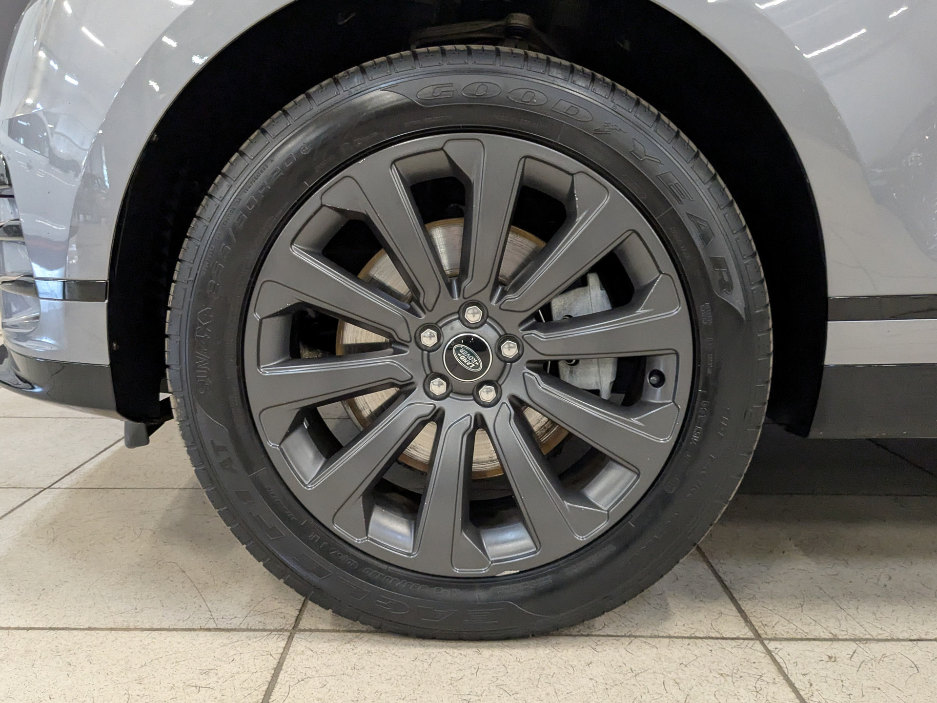 LAND ROVER Range Rover Velar 2.00 (248 л.с), автомат, 2022, пробег 82 300 км
