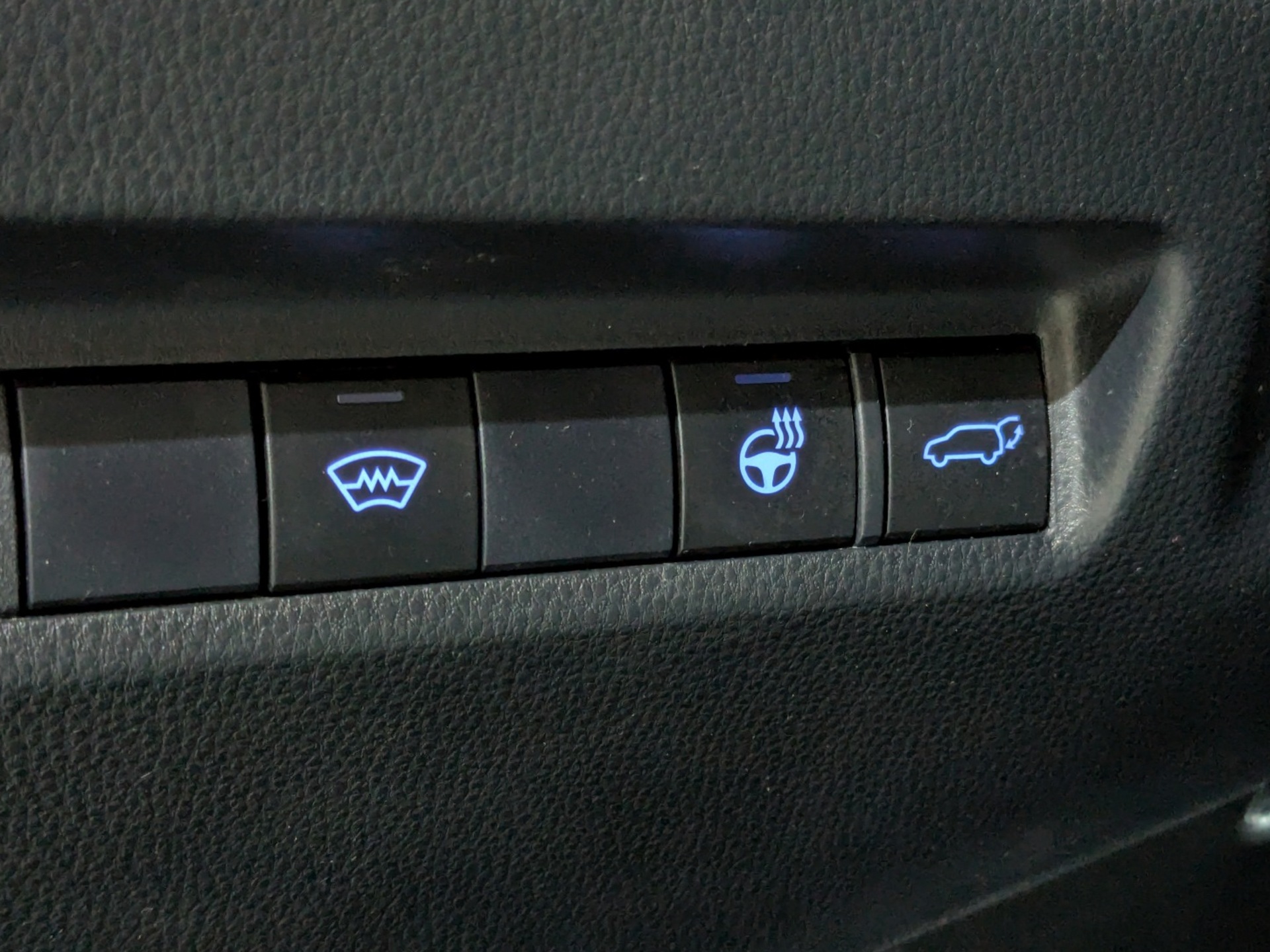 TOYOTA Rav-4 2.00 (149 л.с), автомат, 2021, пробег 67 067 км