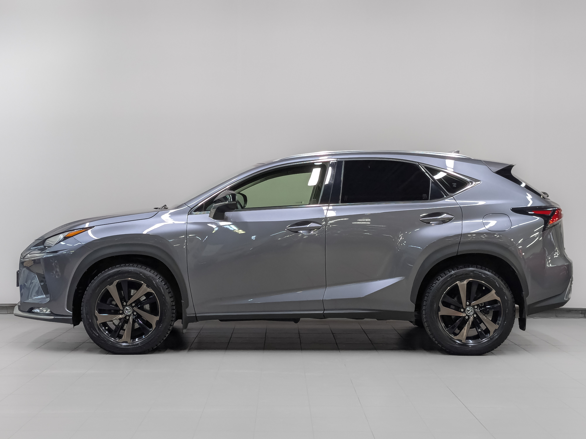 LEXUS NX 2.00 (150 л.с), автомат, 2020, пробег 24 902 км