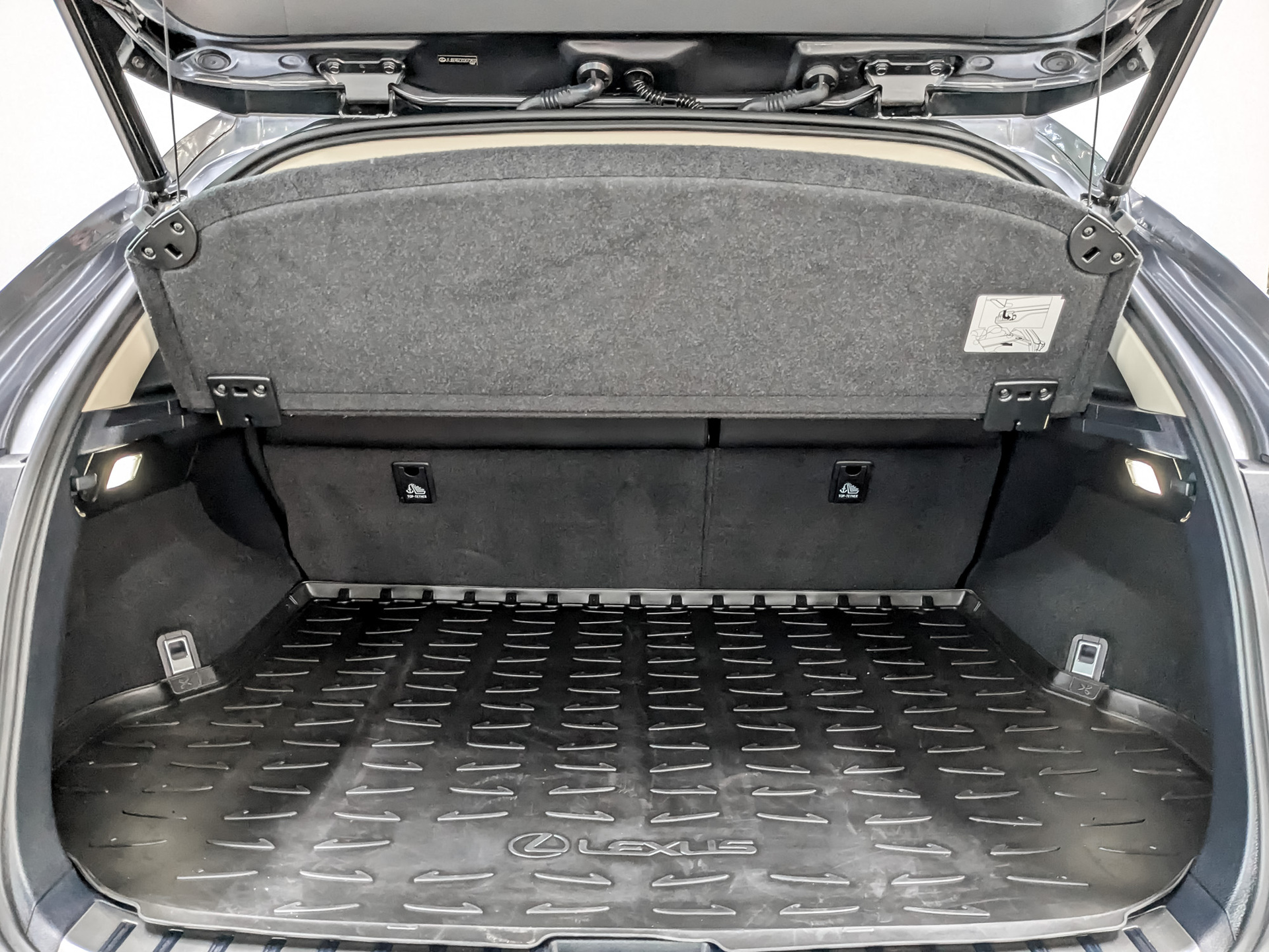 LEXUS NX 2.00 (150 л.с), автомат, 2020, пробег 24 902 км