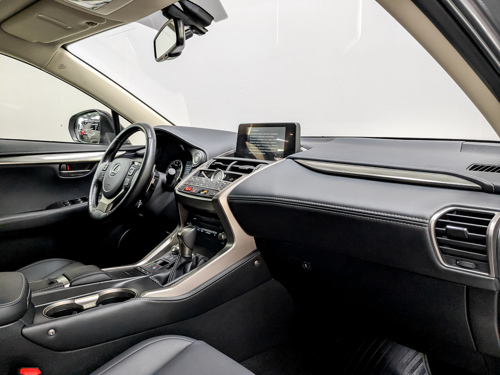 LEXUS NX 2.00 (150 л.с), автомат, 2020, пробег 24 902 км