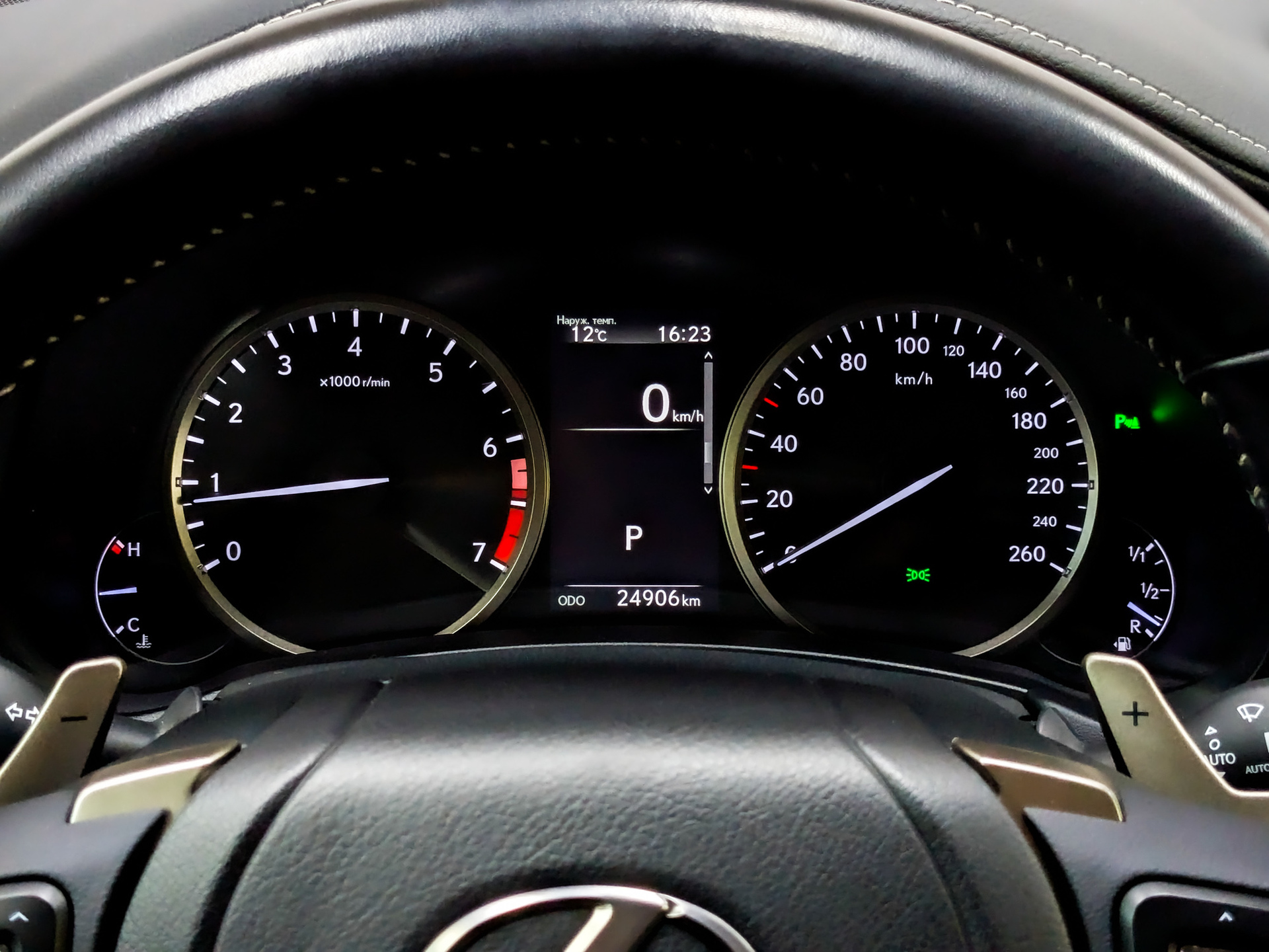 LEXUS NX 2.00 (150 л.с), автомат, 2020, пробег 24 902 км