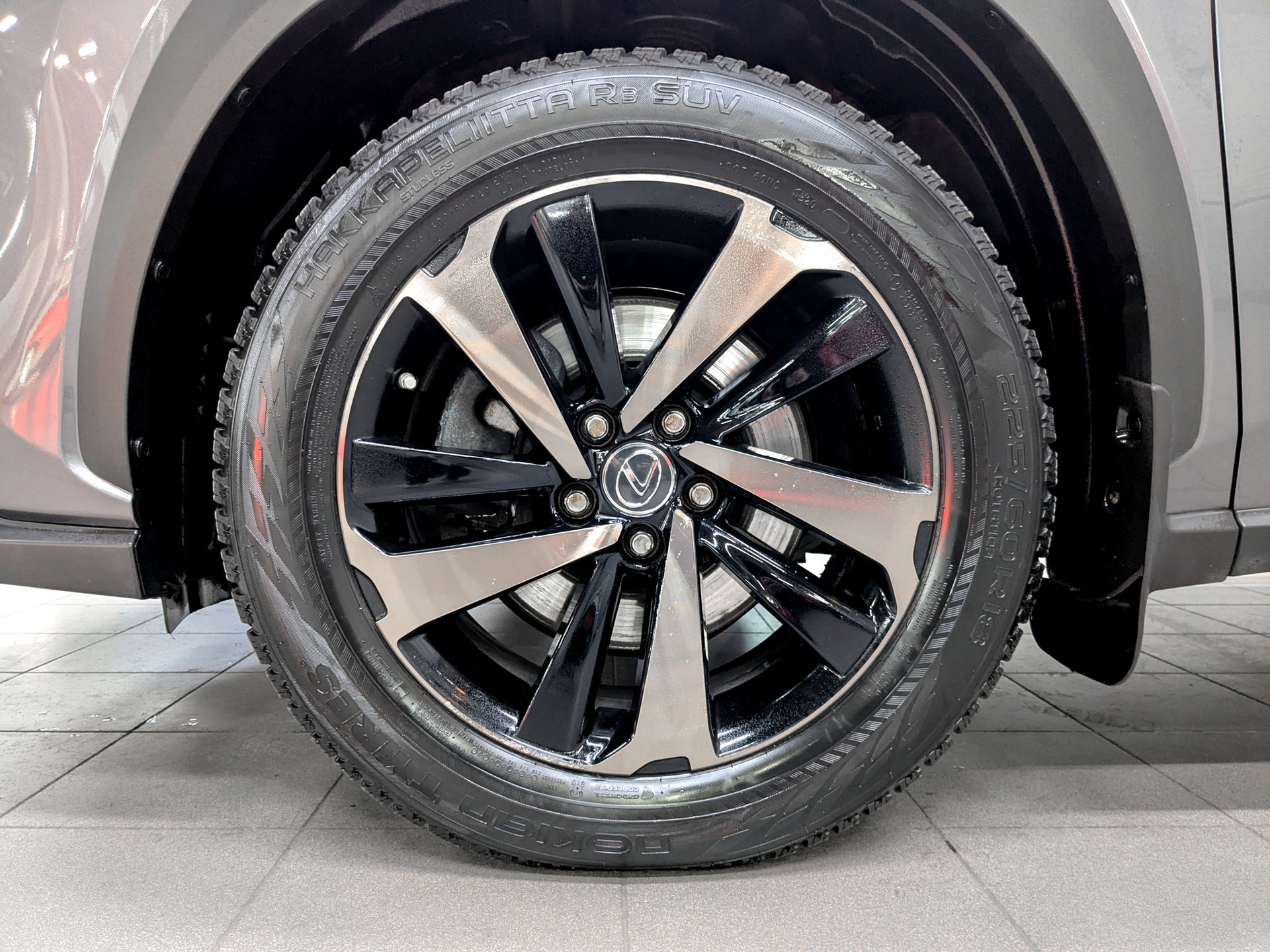 LEXUS NX 2.00 (150 л.с), автомат, 2020, пробег 24 902 км