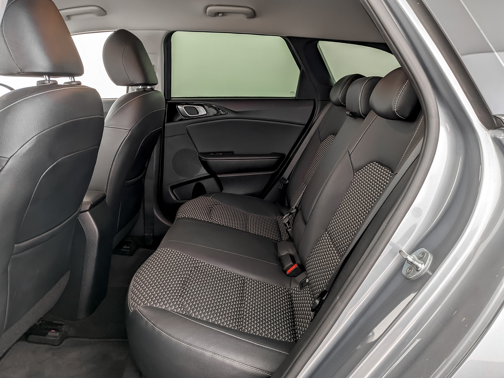 KIA Ceed 1.60 (128 л.с), автомат, 2021, пробег 66 070 км