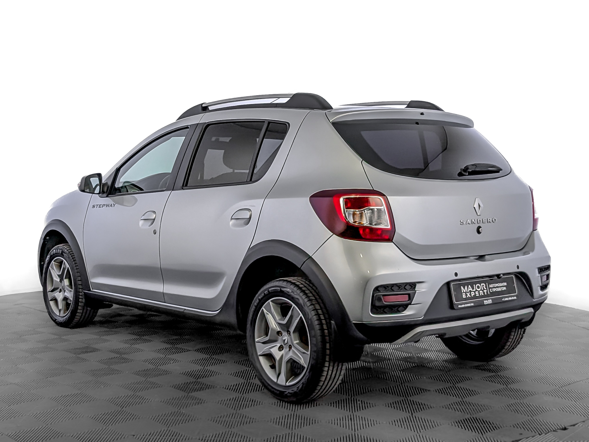 RENAULT Sandero 1.60 (102 л.с), автомат, 2021, пробег 107 636 км