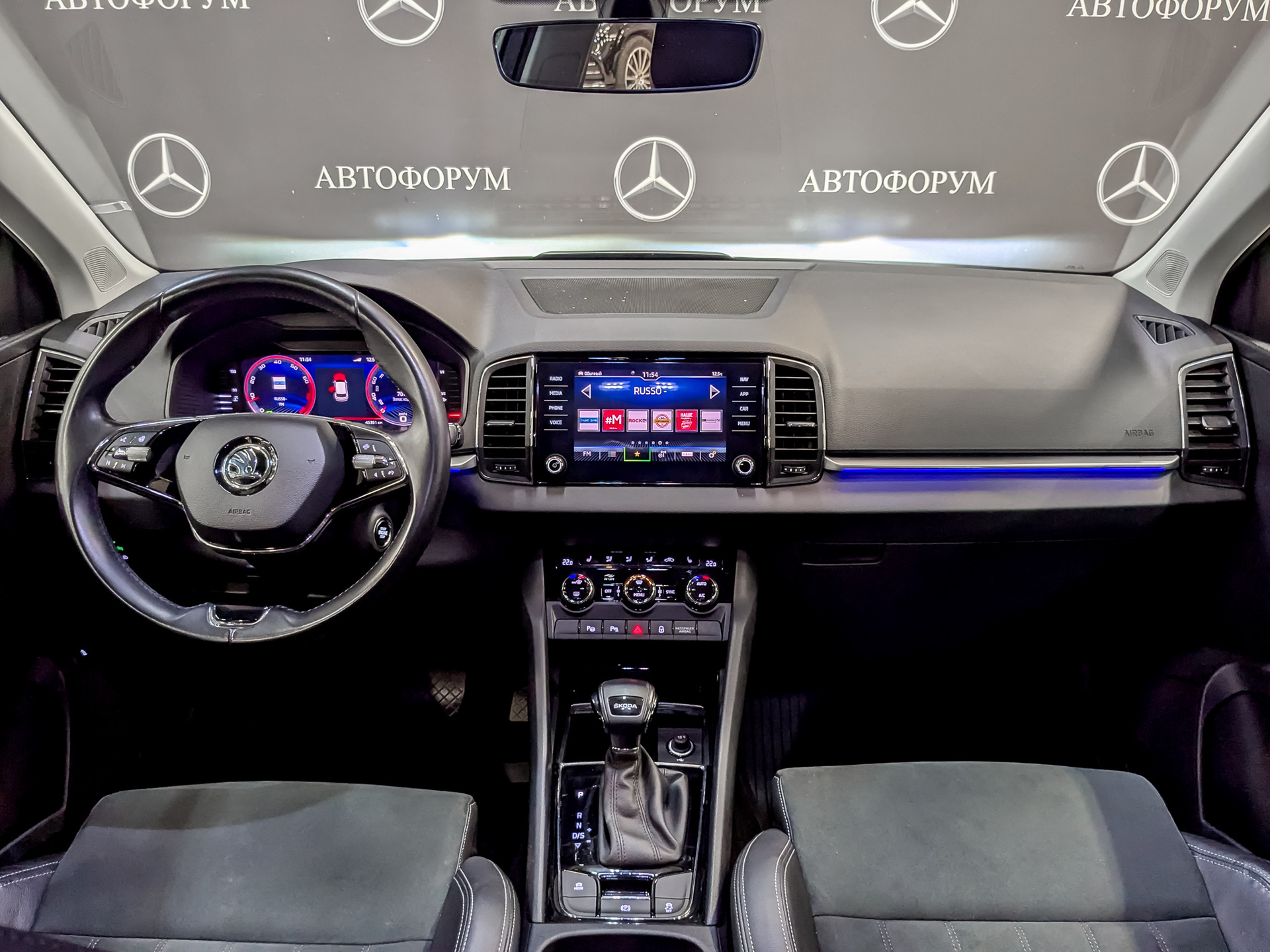 SKODA Karoq 1.40 (150 л.с), автомат, 2021, пробег 45 000 км