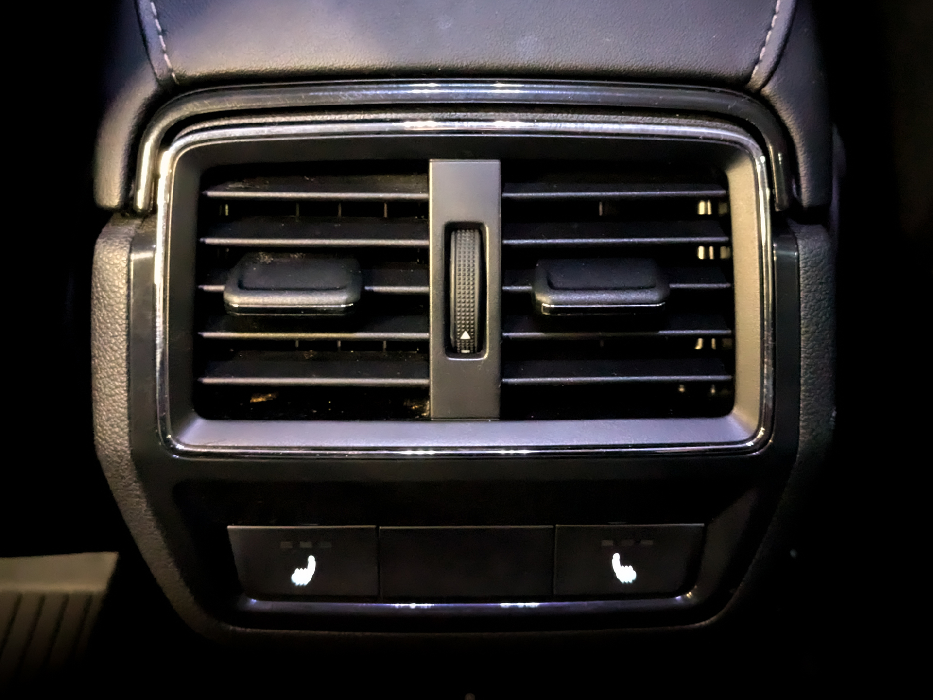 SKODA Karoq 1.40 (150 л.с), автомат, 2021, пробег 45 000 км