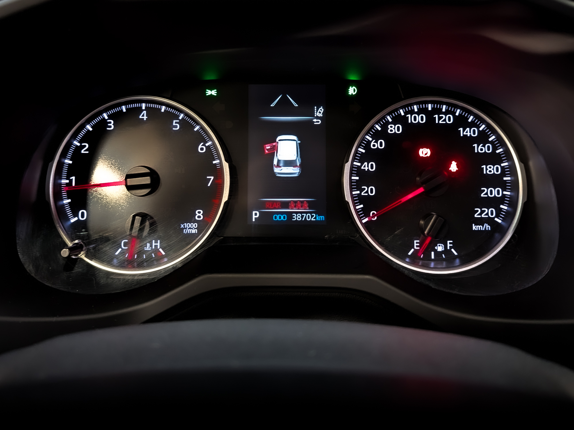 TOYOTA Rav-4 2.00 (171 л.с), автомат, 2025, пробег 38 652 км