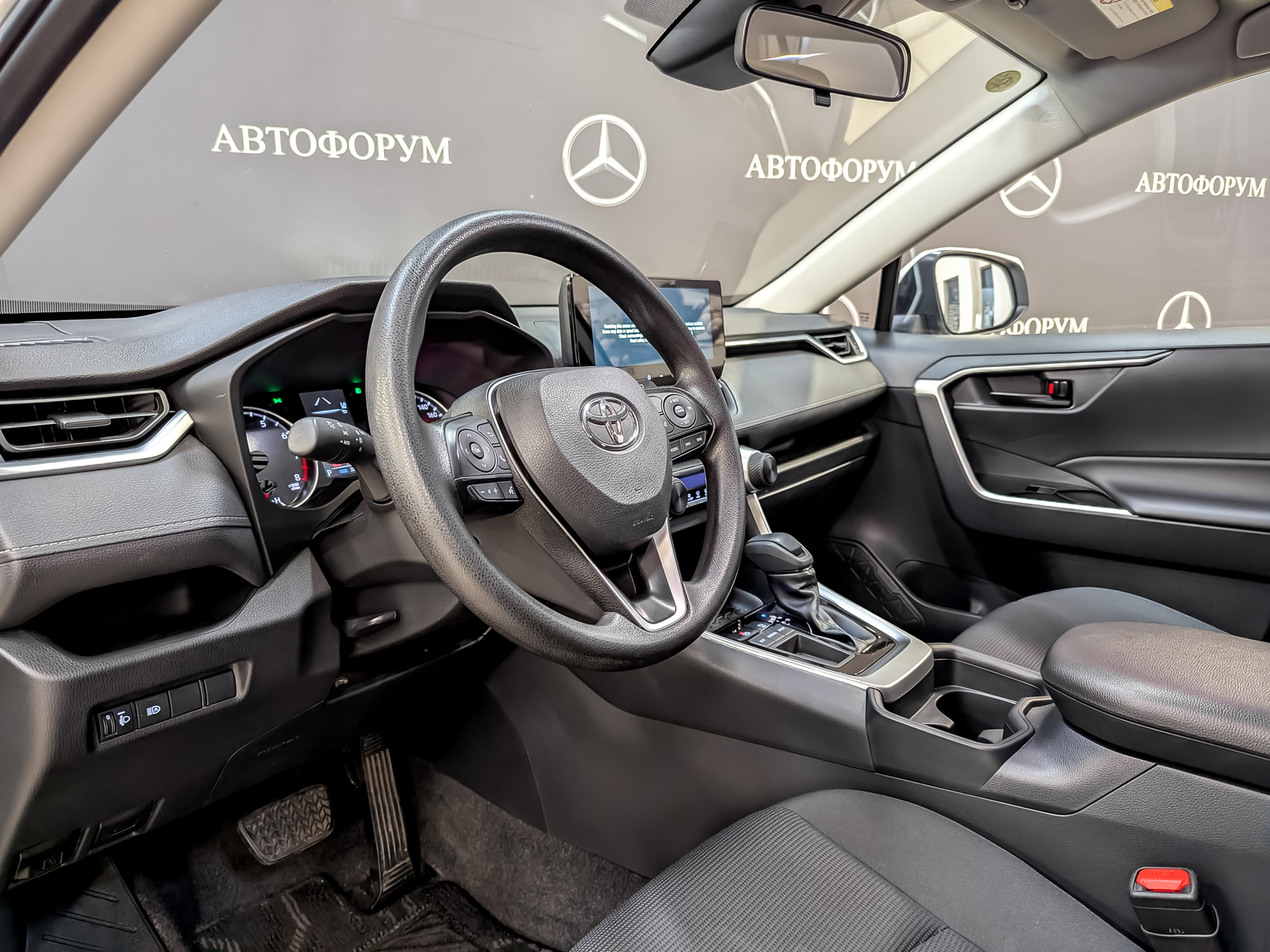 TOYOTA Rav-4 2.00 (171 л.с), автомат, 2025, пробег 38 652 км