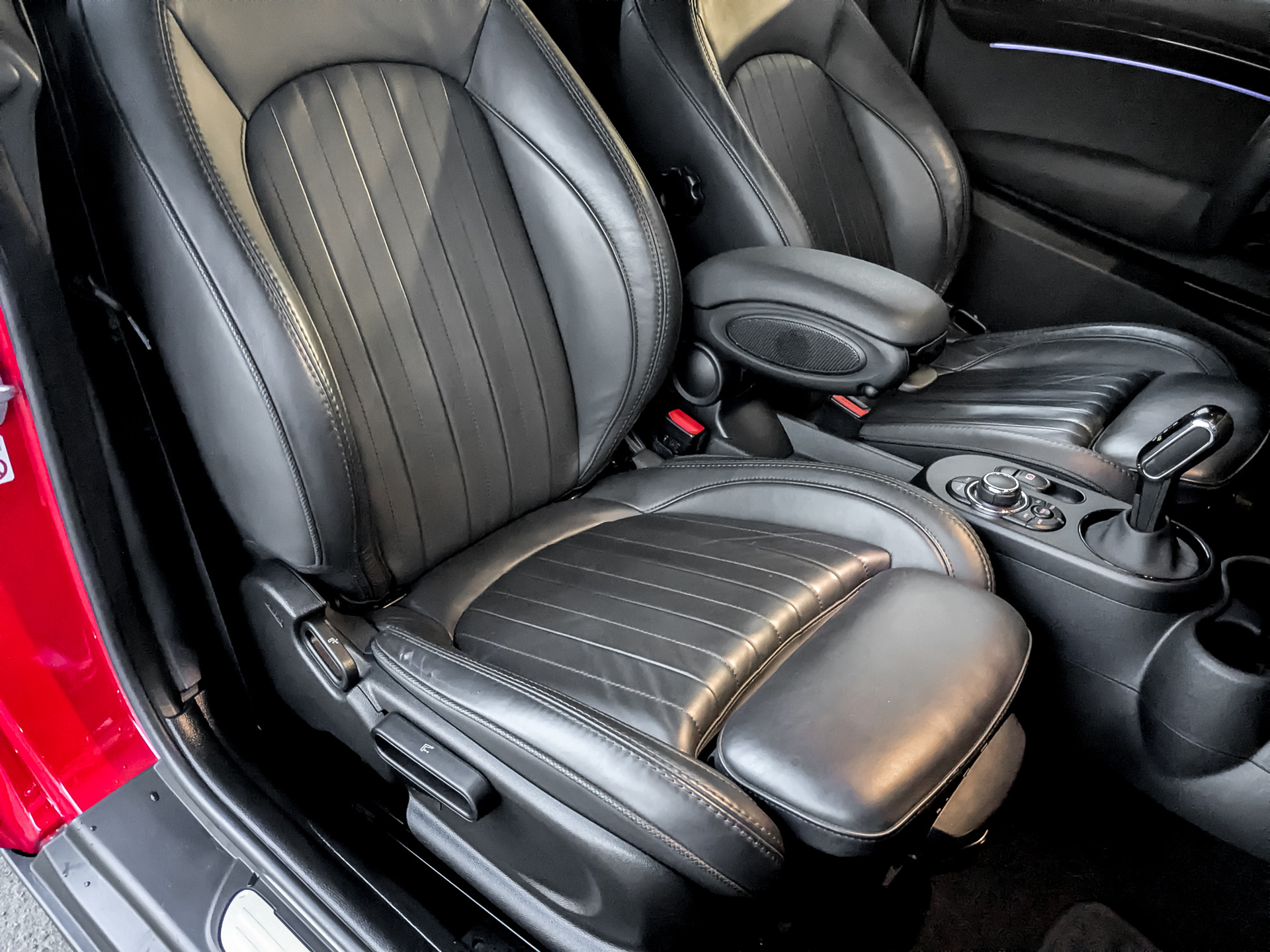 MINI Cabrio 2.00 (192 л.с), автомат, 2022, пробег 48 277 км