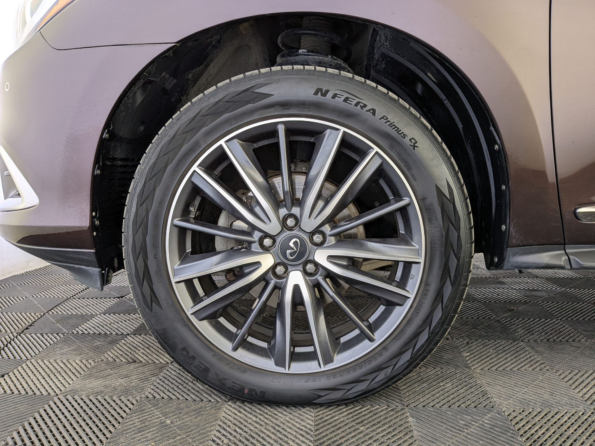 INFINITI QX60 3.50 (283 л.с), автомат, 2019, пробег 102 694 км