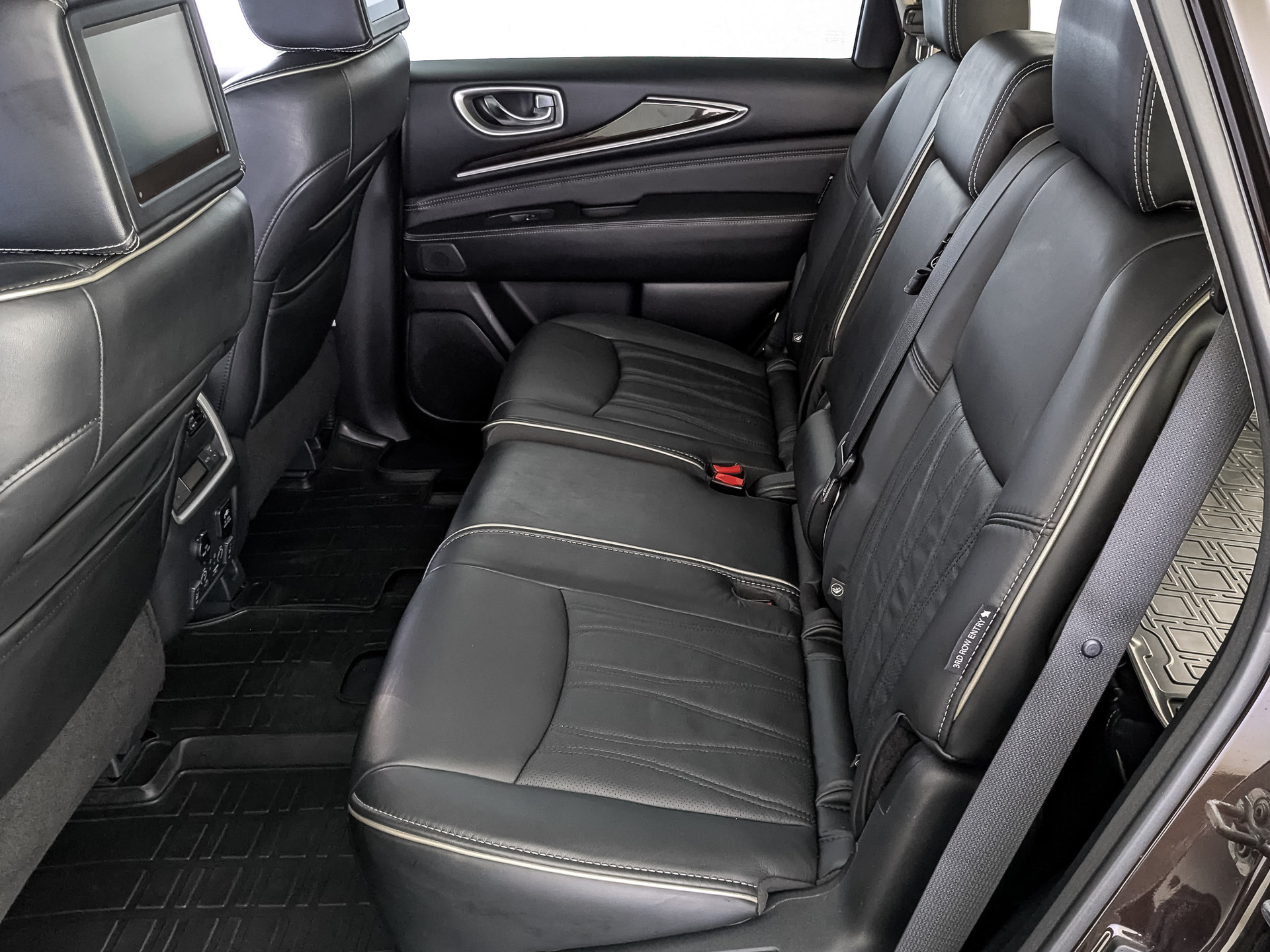 INFINITI QX60 3.50 (283 л.с), автомат, 2019, пробег 102 694 км