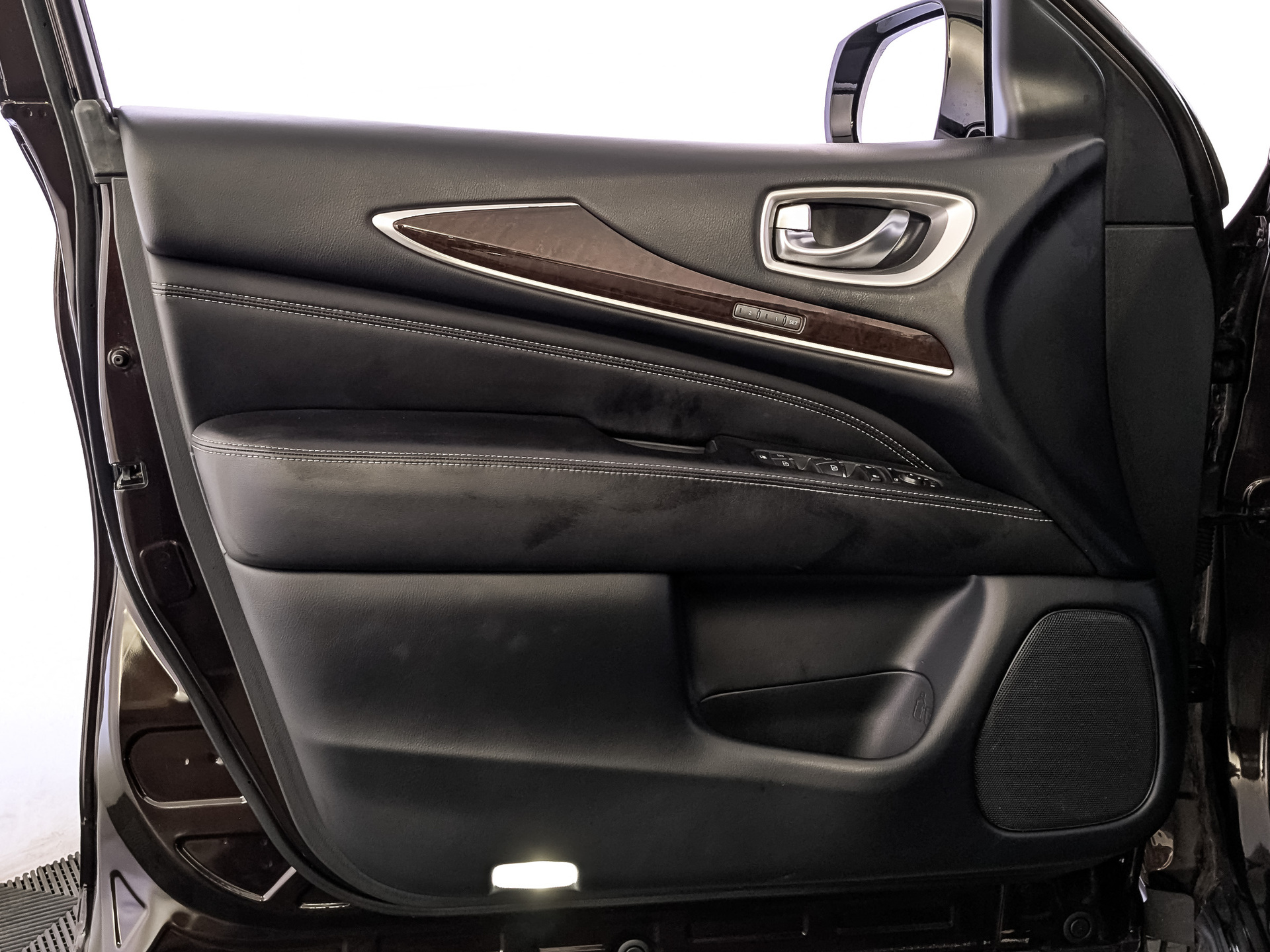 INFINITI QX60 3.50 (283 л.с), автомат, 2019, пробег 102 694 км