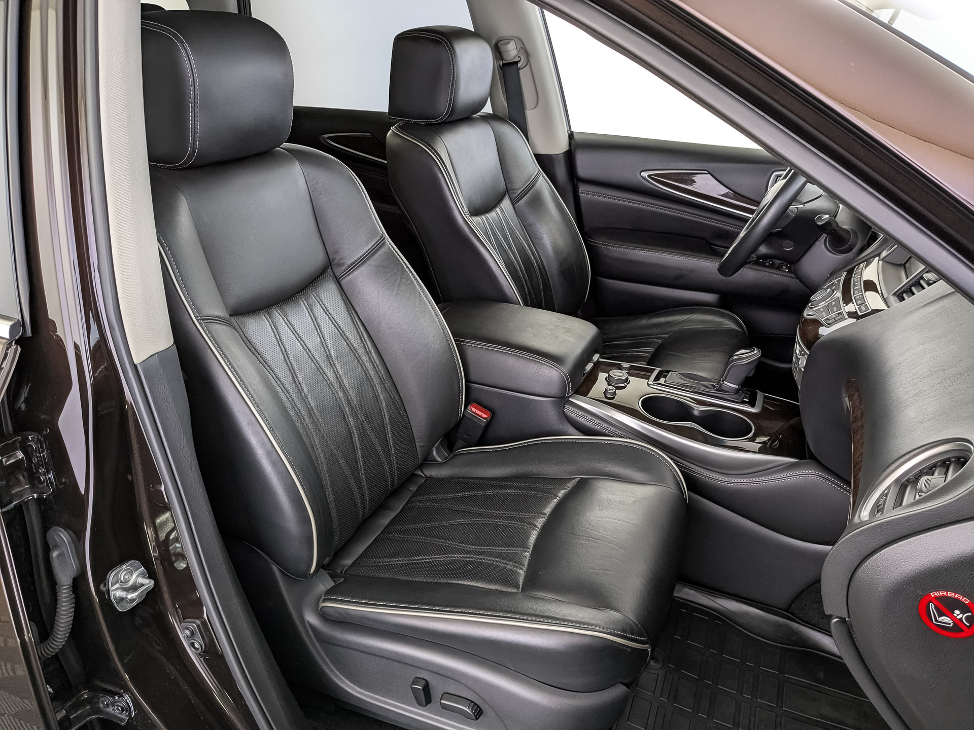INFINITI QX60 3.50 (283 л.с), автомат, 2019, пробег 102 694 км