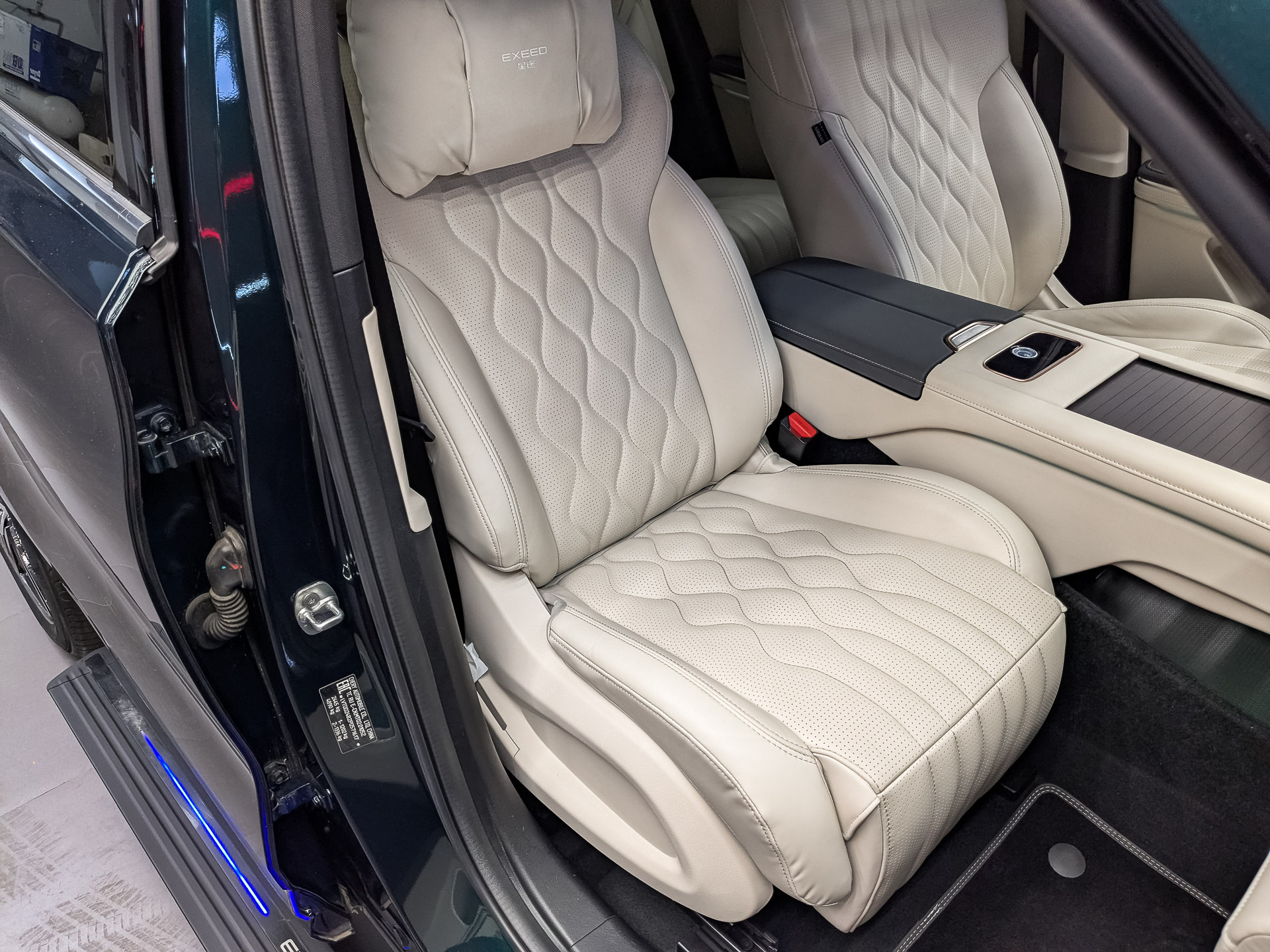 EXEED VX 2.00 (249 л.с), автомат, 2023, пробег 33 573 км