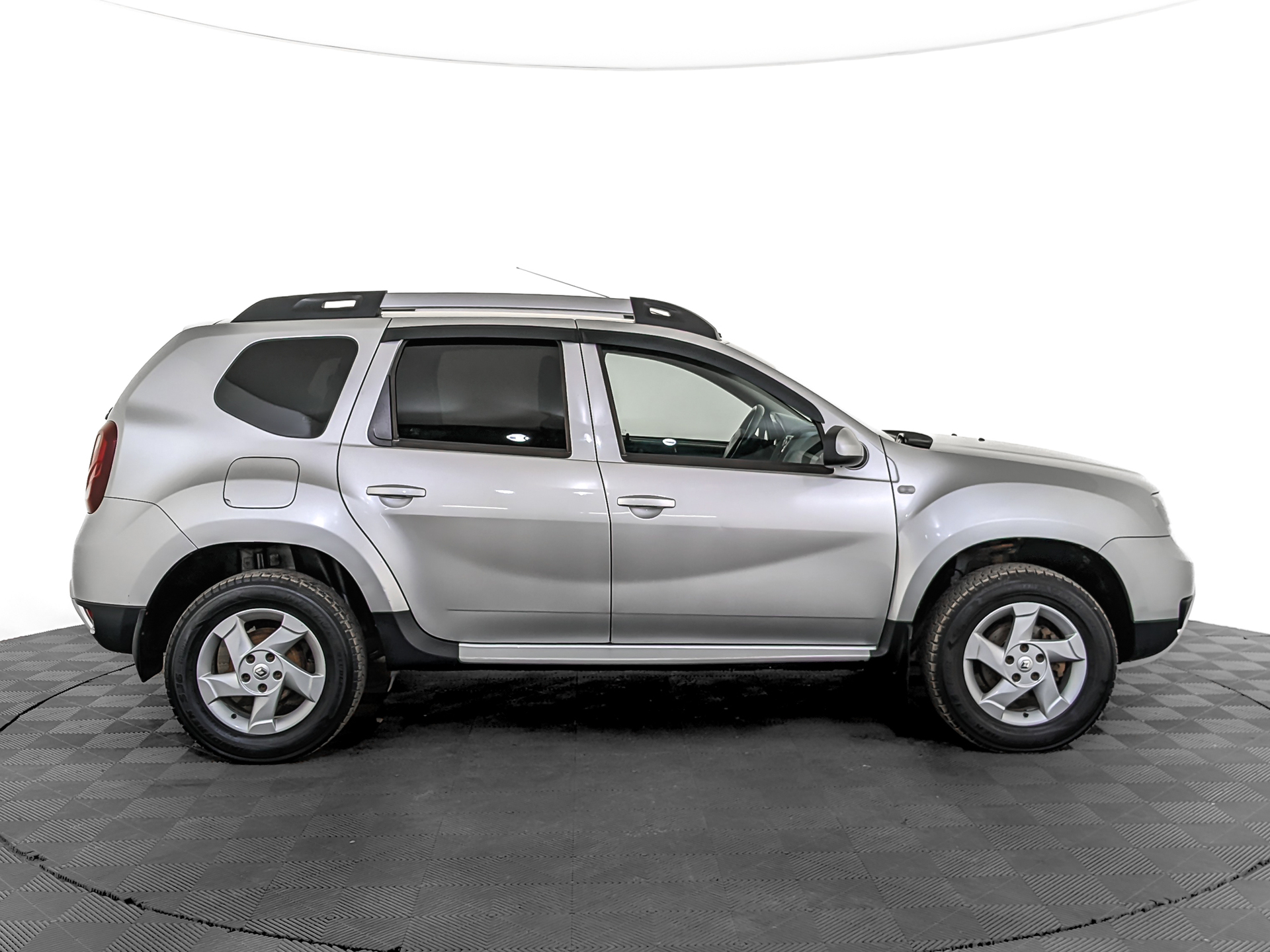 RENAULT Duster 1.60 (114 л.с), механическая, 2017, пробег 87 399 км