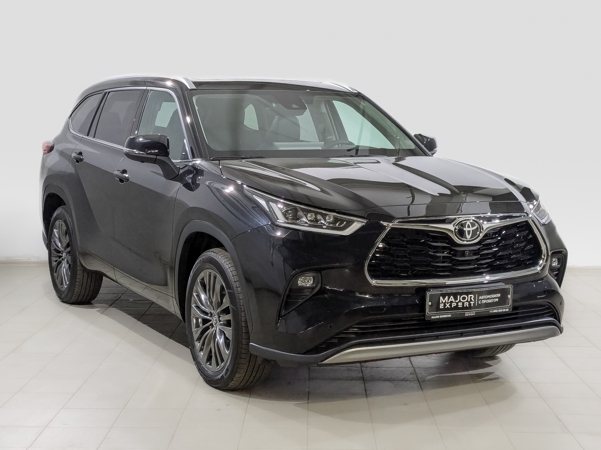 TOYOTA Highlander 2.00 (248 л.с), автомат, 2026, пробег 294 км
