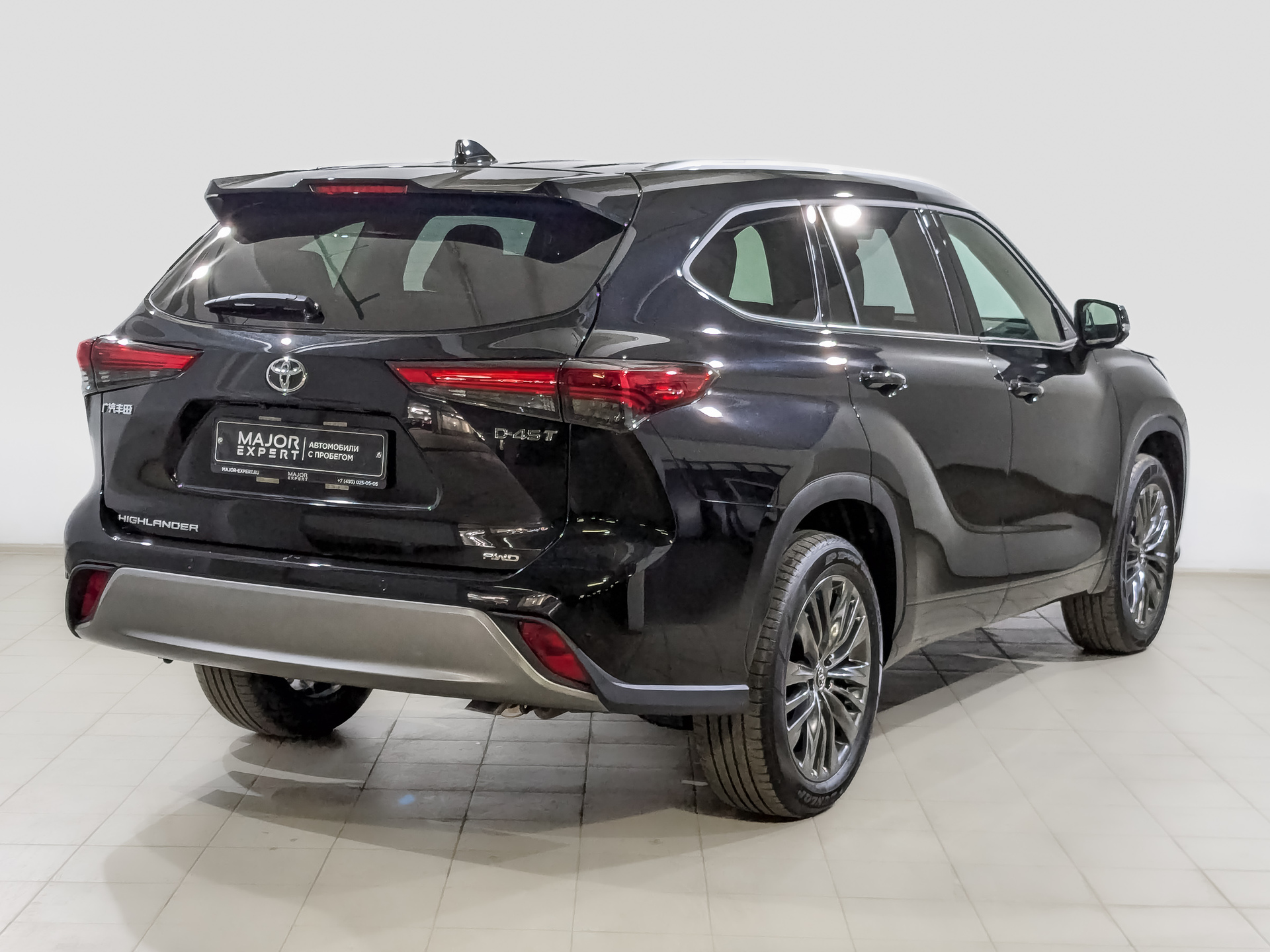 TOYOTA Highlander 2.00 (248 л.с), автомат, 2026, пробег 294 км