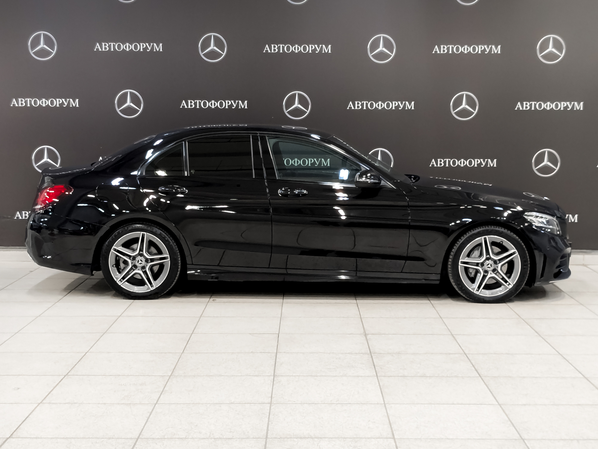 MERCEDES-BENZ C-Класс 1.60 (150 л.с), автомат, 2019, пробег 127 233 км