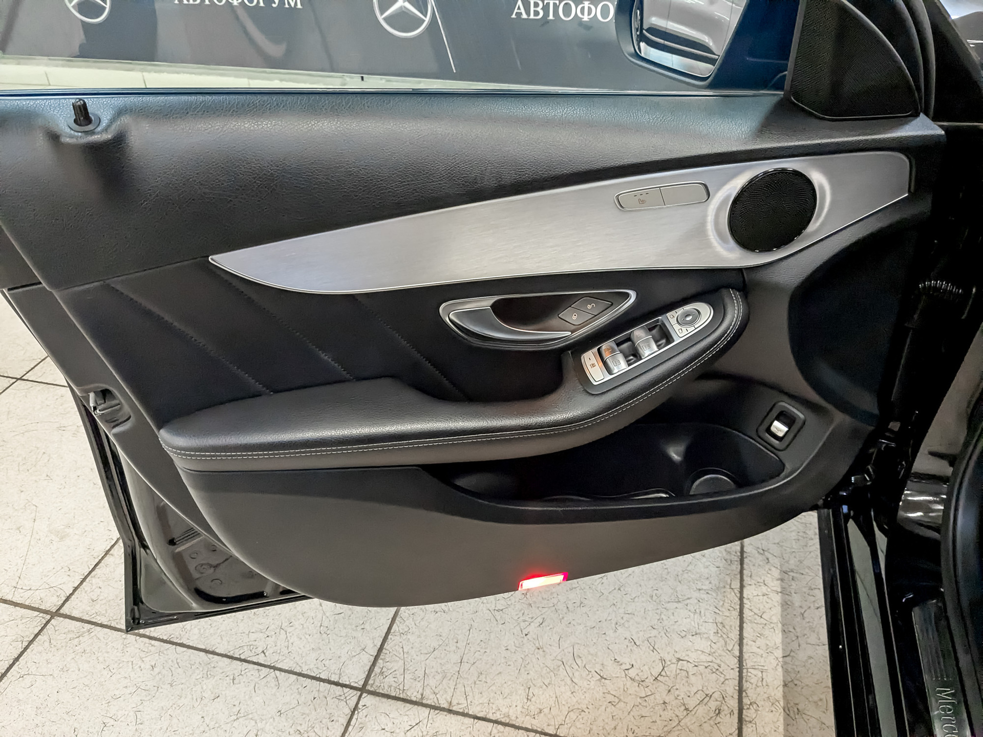 MERCEDES-BENZ C-Класс 1.60 (150 л.с), автомат, 2019, пробег 127 233 км
