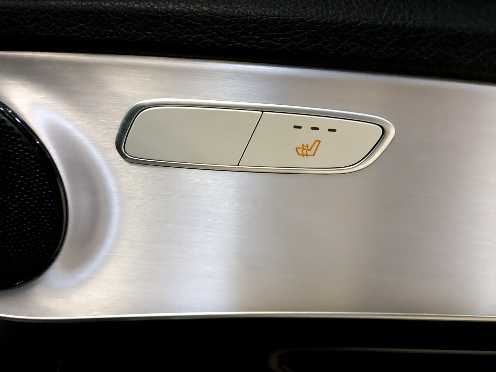 MERCEDES-BENZ C-Класс 1.60 (150 л.с), автомат, 2019, пробег 127 233 км
