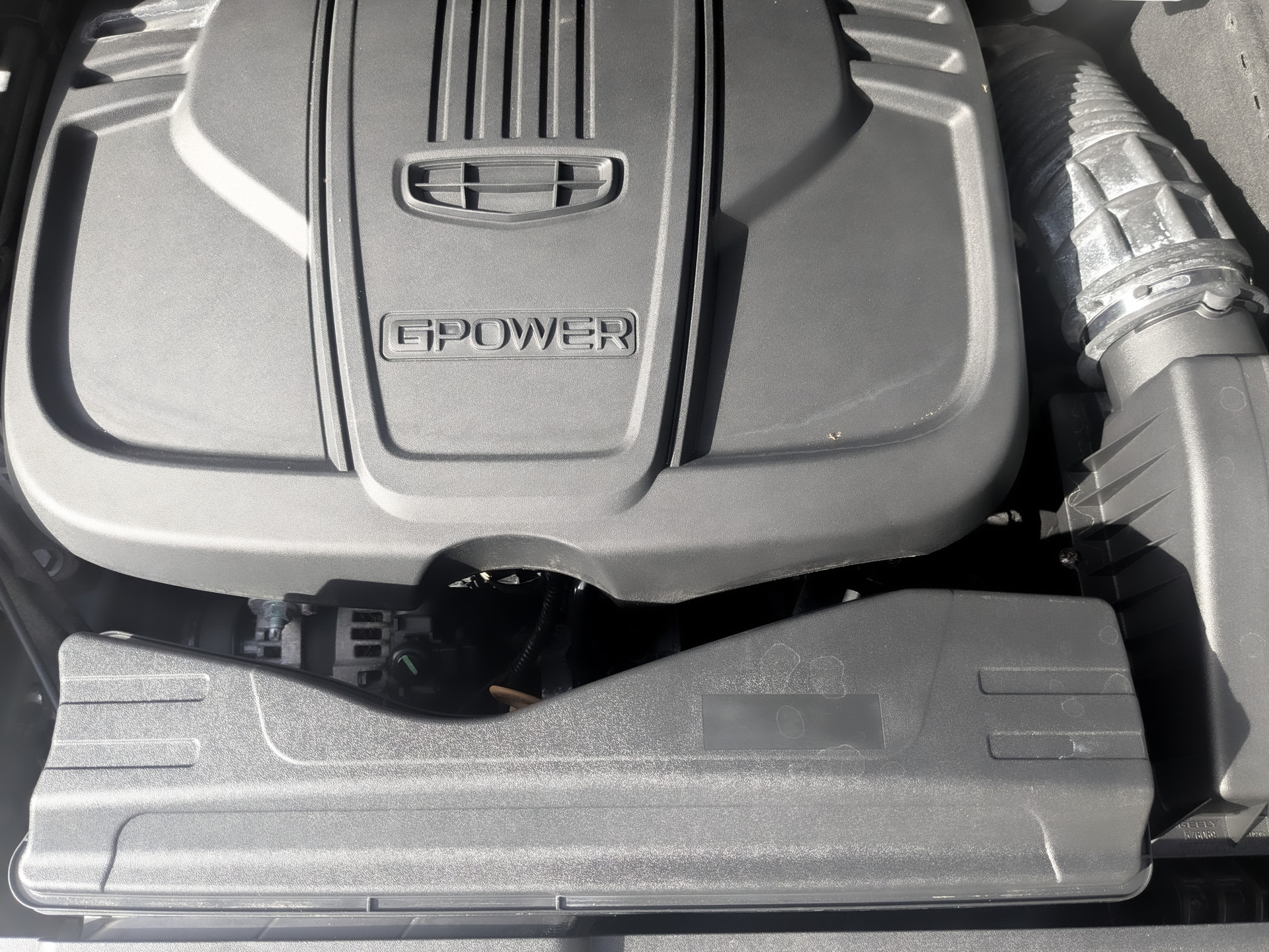 GEELY Coolray 1.50 (149 л.с), автомат, 2021, пробег 92 755 км