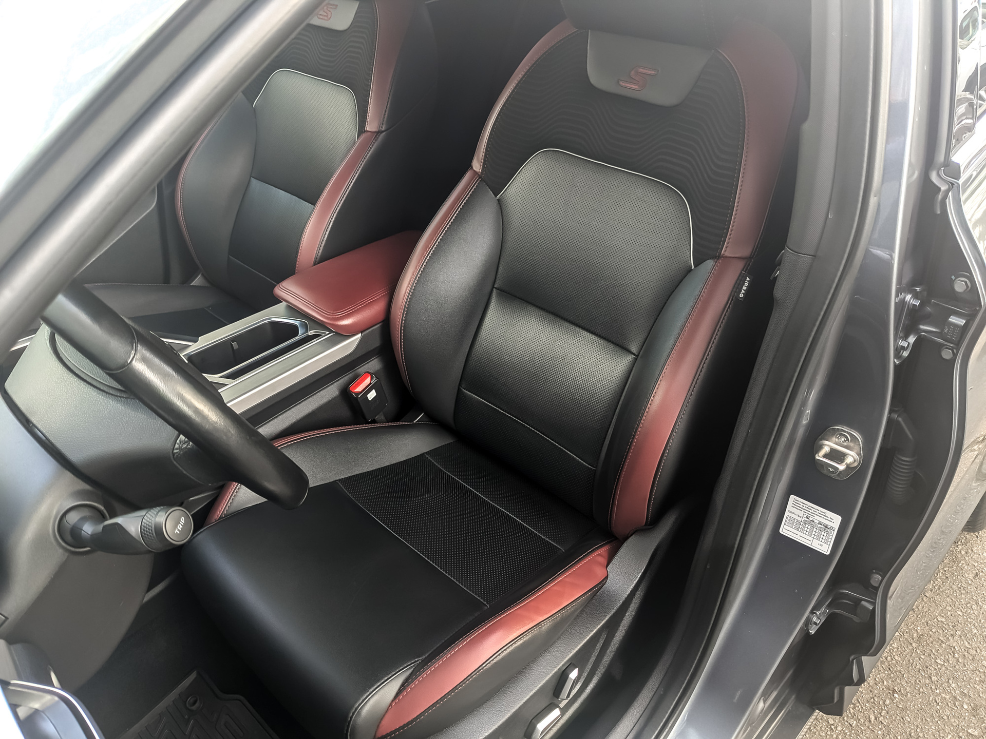 GEELY Coolray 1.50 (149 л.с), автомат, 2021, пробег 92 755 км