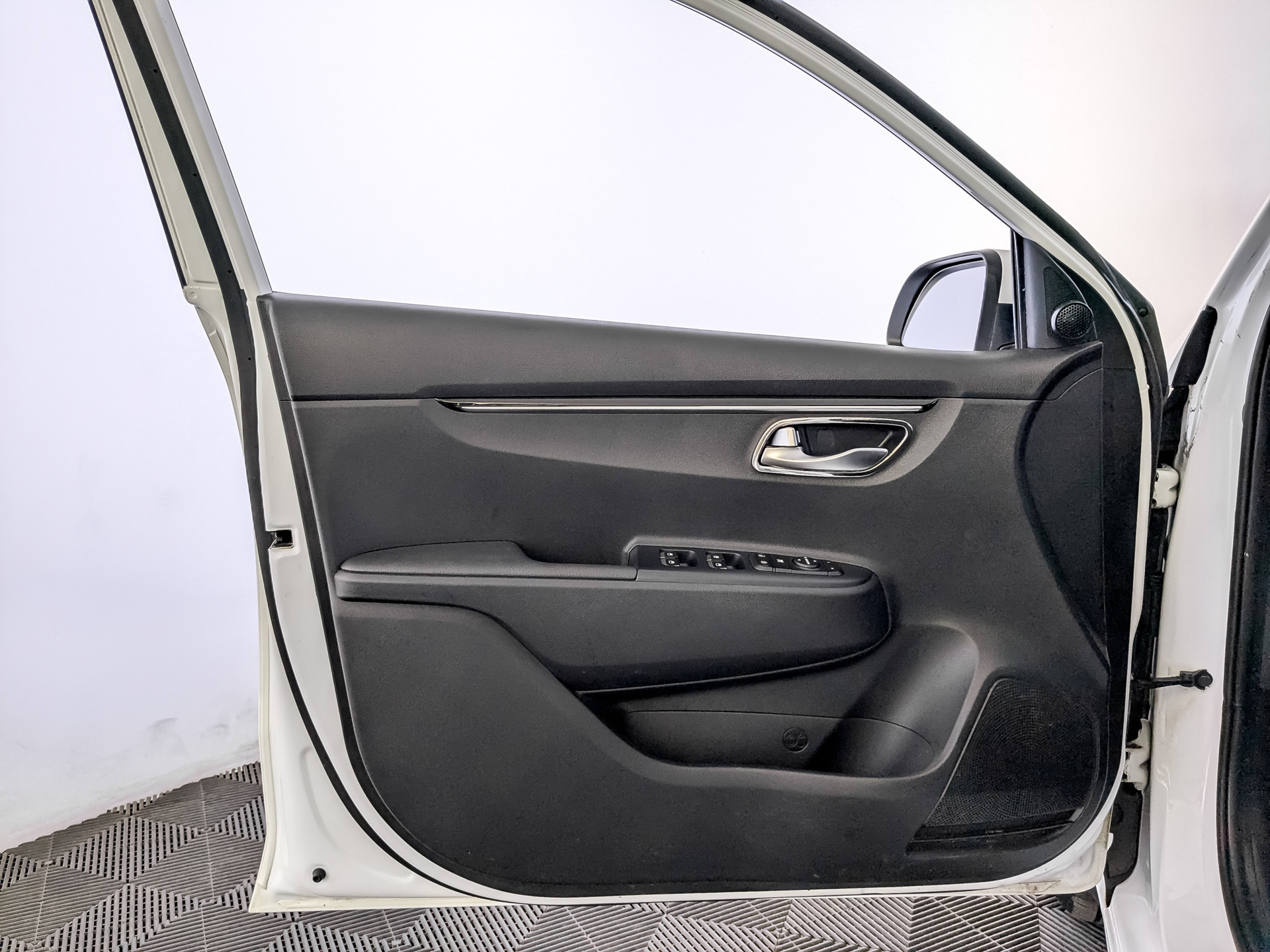 KIA Rio 1.60 (123 л.с), автомат, 2017, пробег 71 225 км