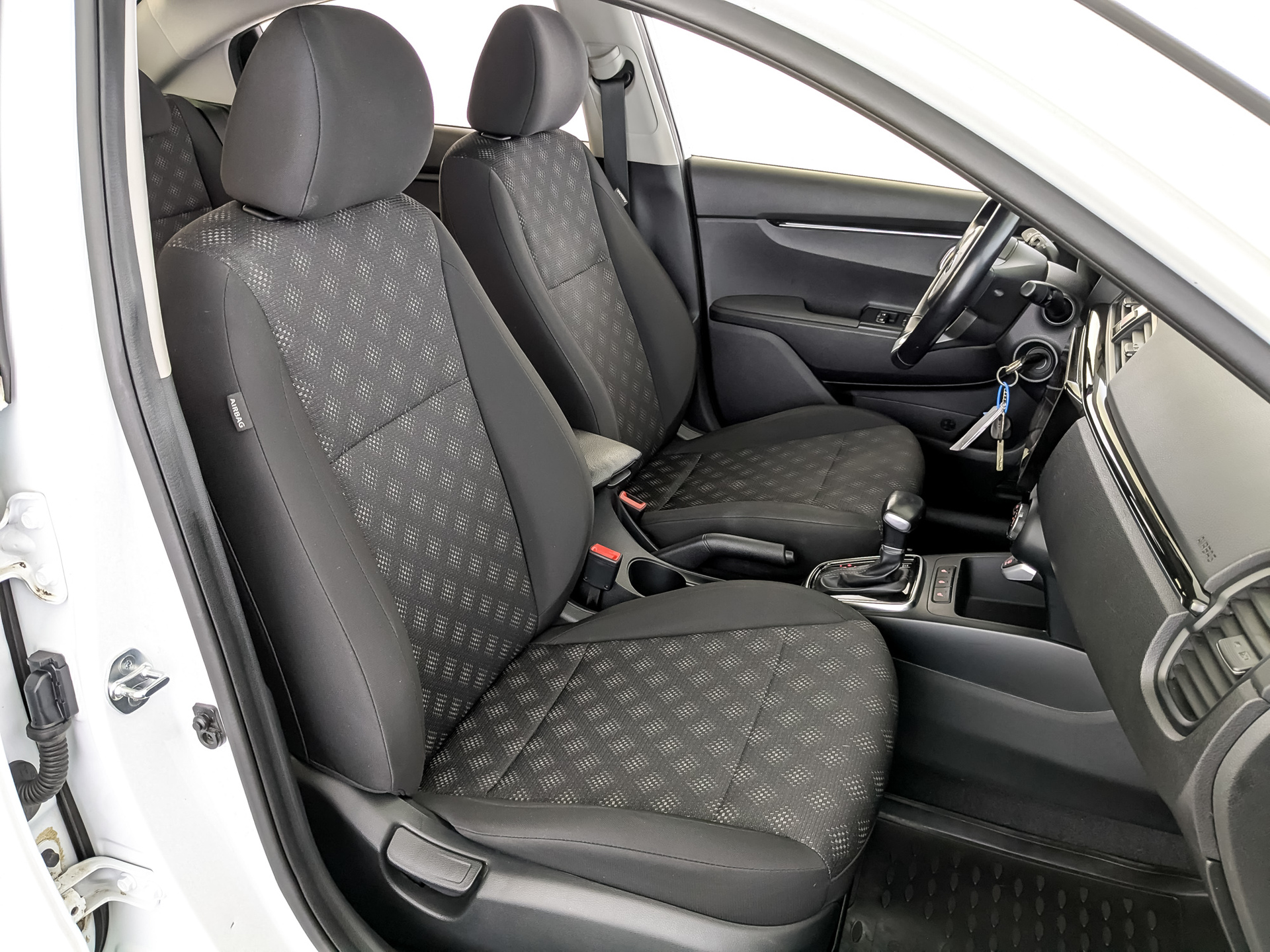 KIA Rio 1.60 (123 л.с), автомат, 2017, пробег 71 225 км