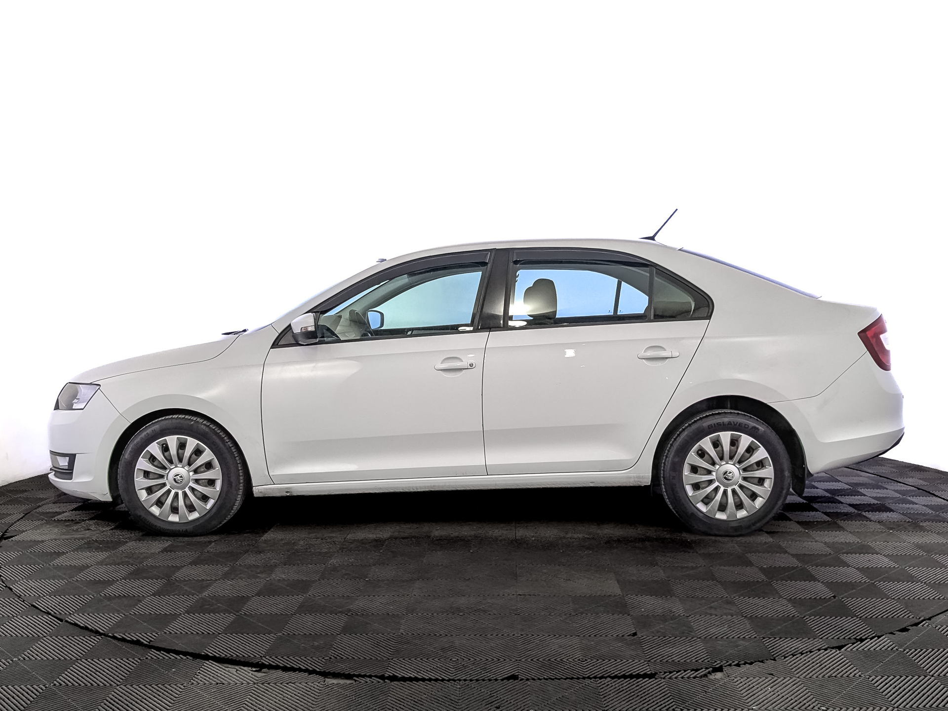 SKODA Rapid 1.60 (110 л.с), автомат, 2018, пробег 151 199 км