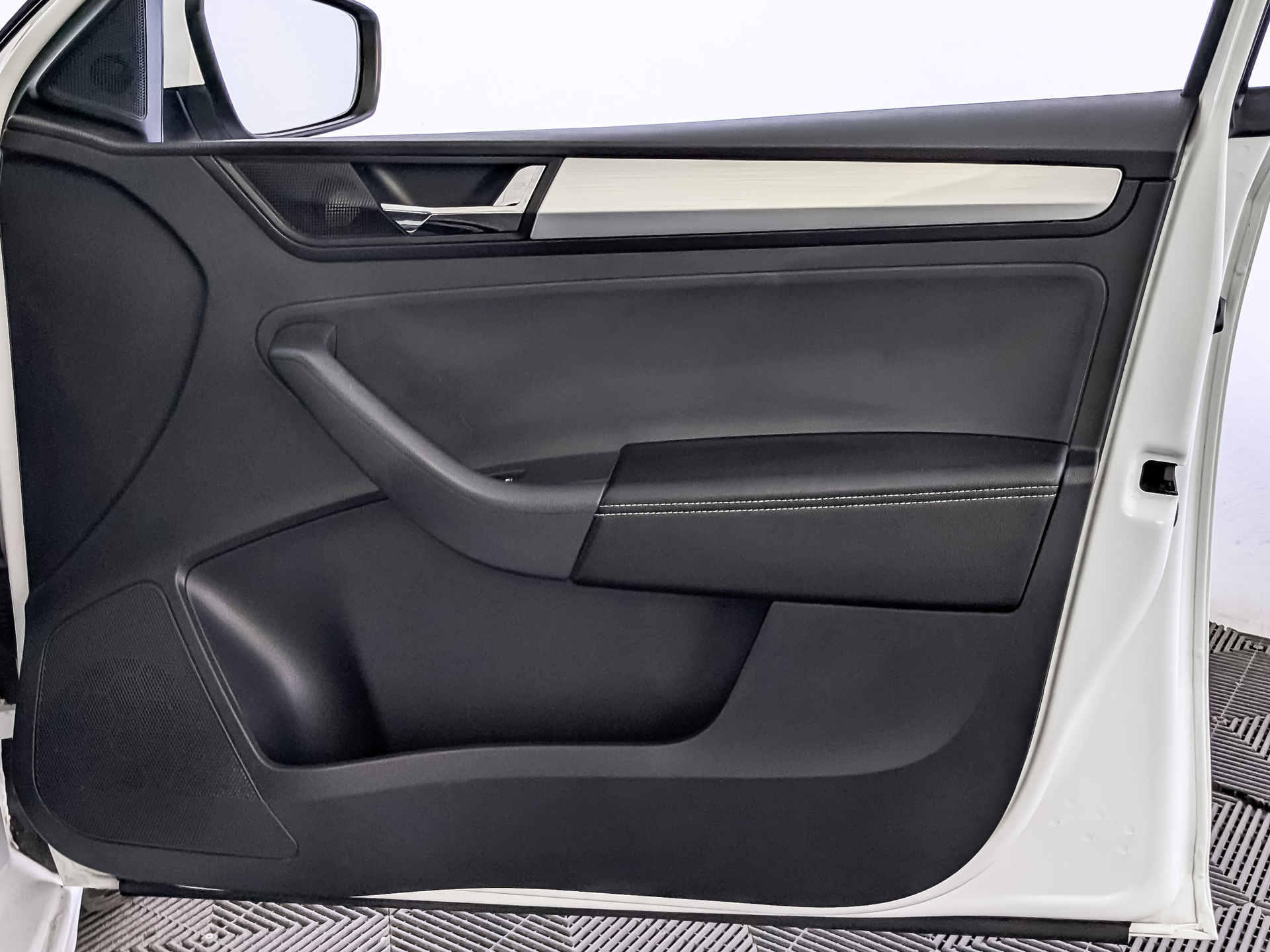 SKODA Rapid 1.60 (110 л.с), автомат, 2018, пробег 151 199 км