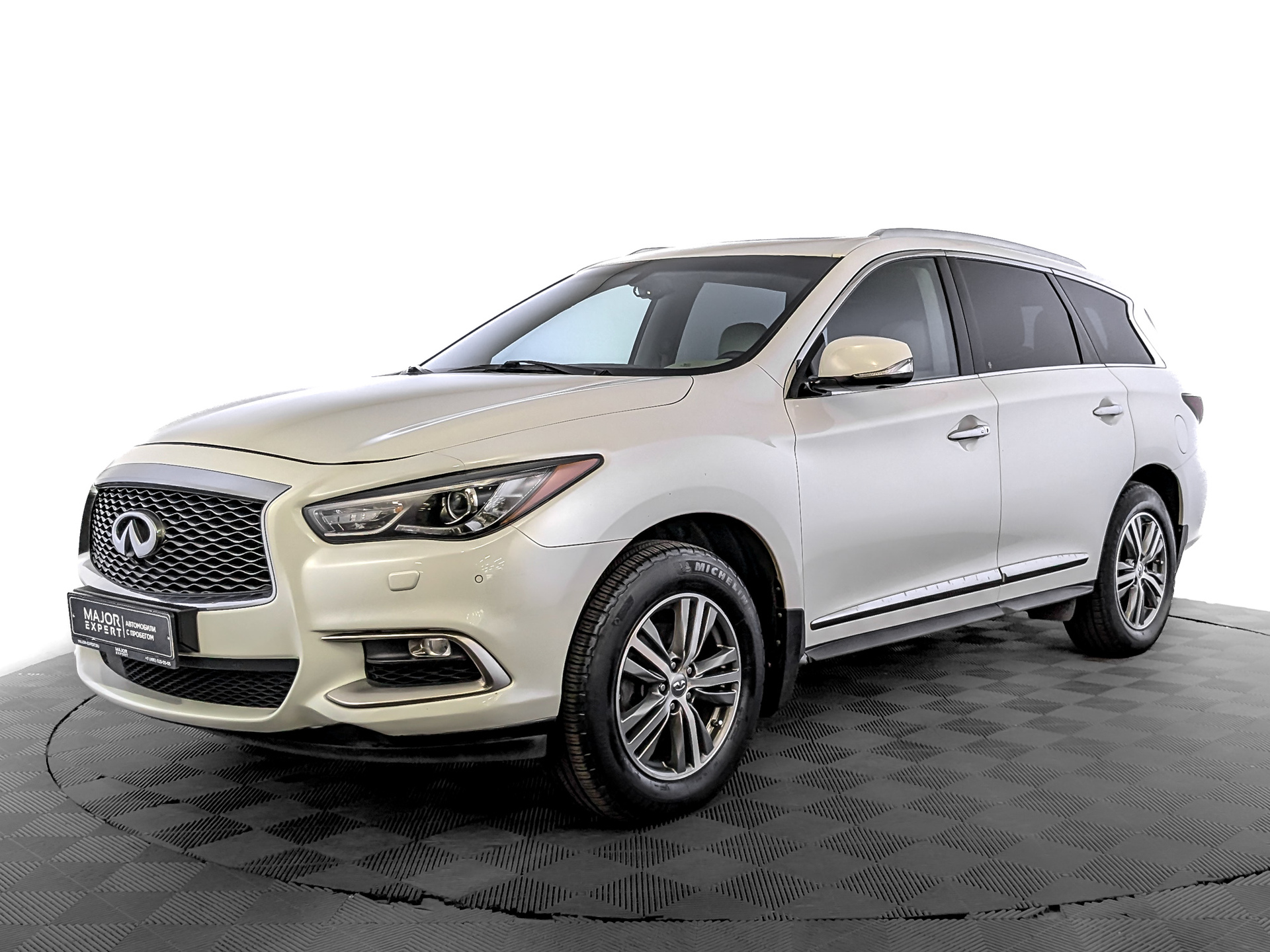 INFINITI QX60 3.50 (262 л.с), автомат, 2016, пробег 141 708 км