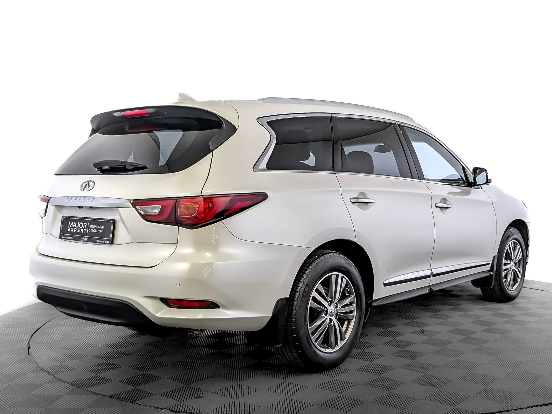 INFINITI QX60 3.50 (262 л.с), автомат, 2016, пробег 141 708 км