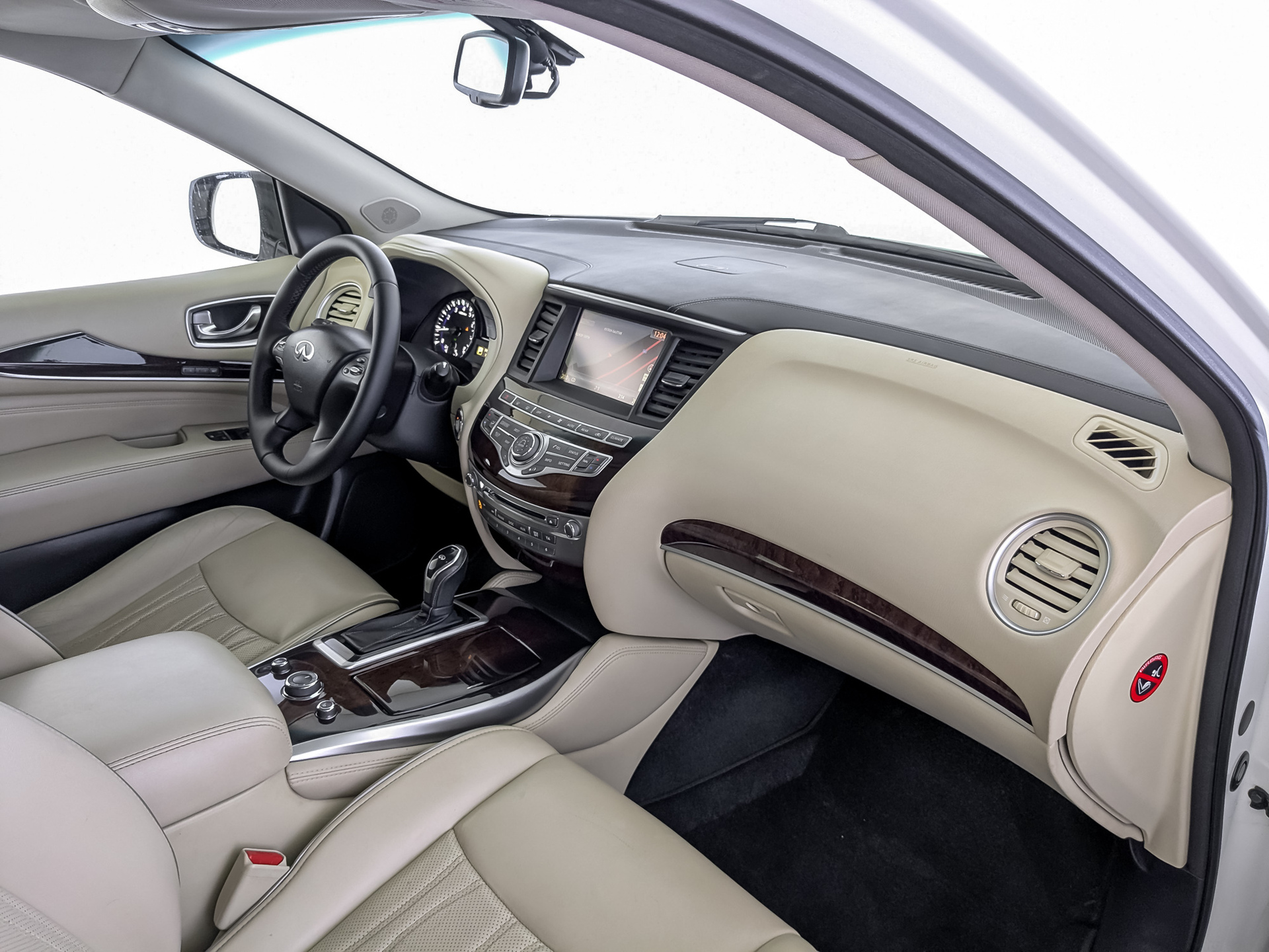 INFINITI QX60 3.50 (262 л.с), автомат, 2016, пробег 141 708 км
