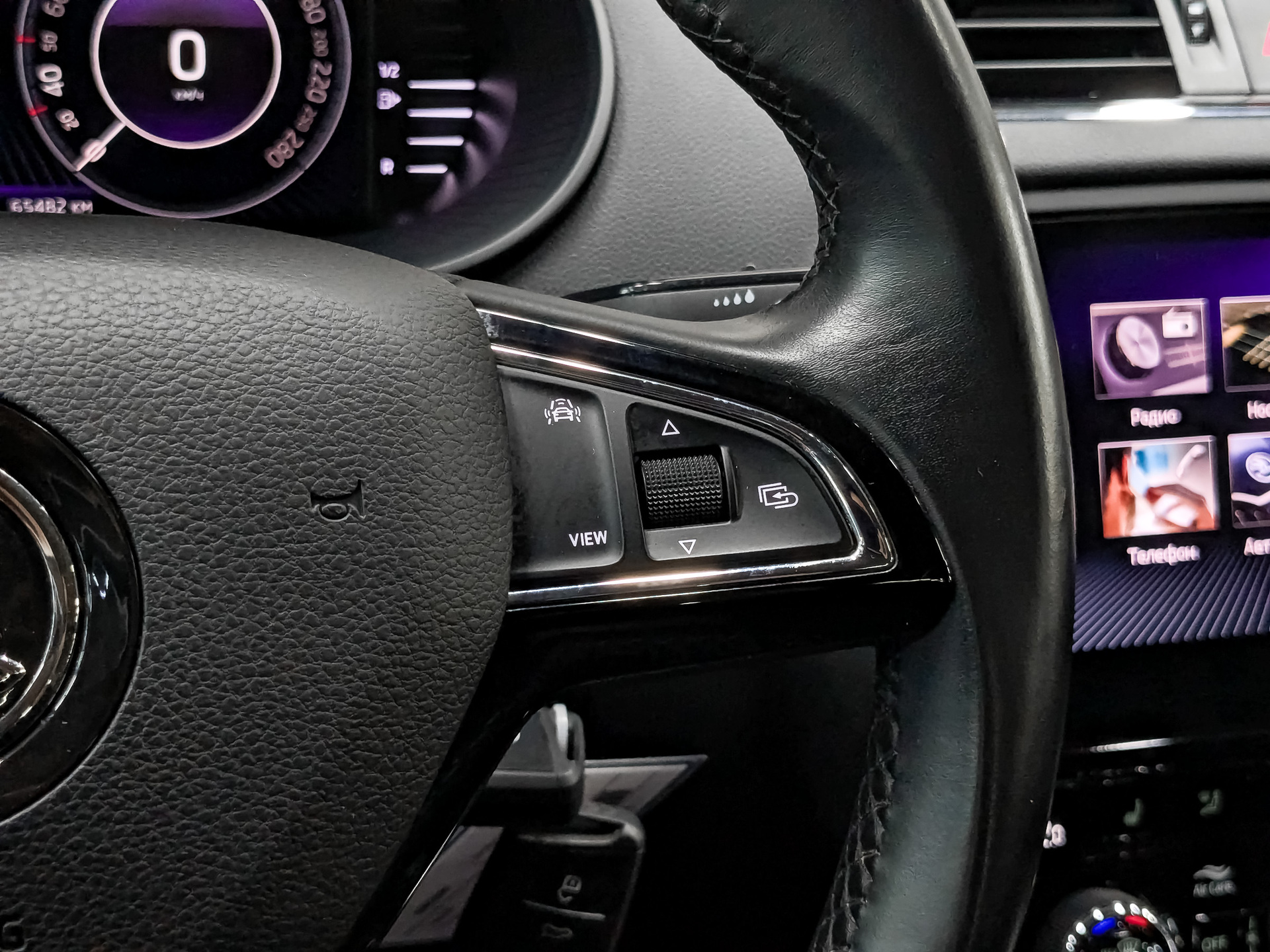 SKODA Octavia 1.40 (150 л.с), автомат, 2019, пробег 65 479 км