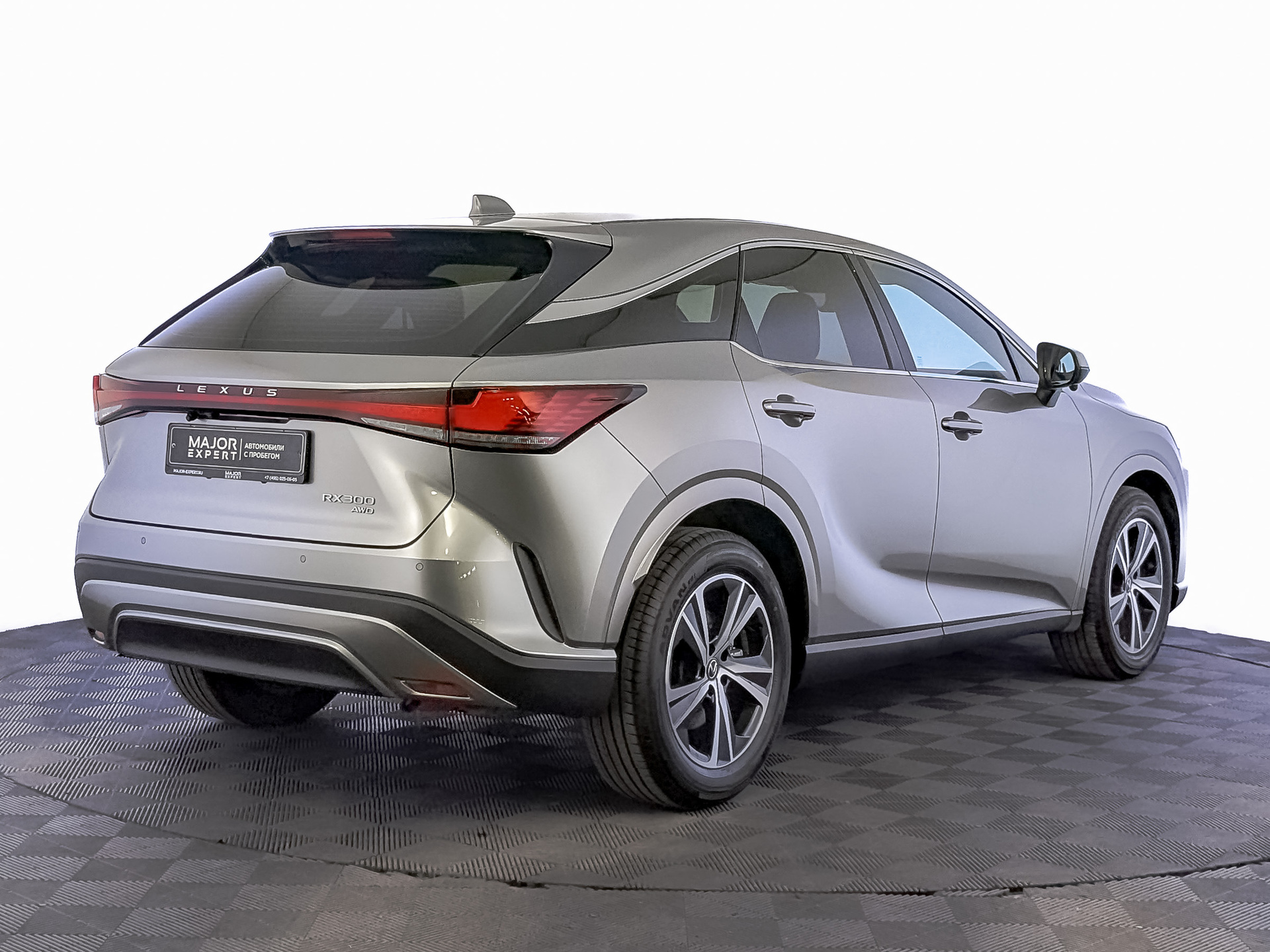 LEXUS RX 2.00 (248 л.с), автомат, 2025, пробег 14 995 км