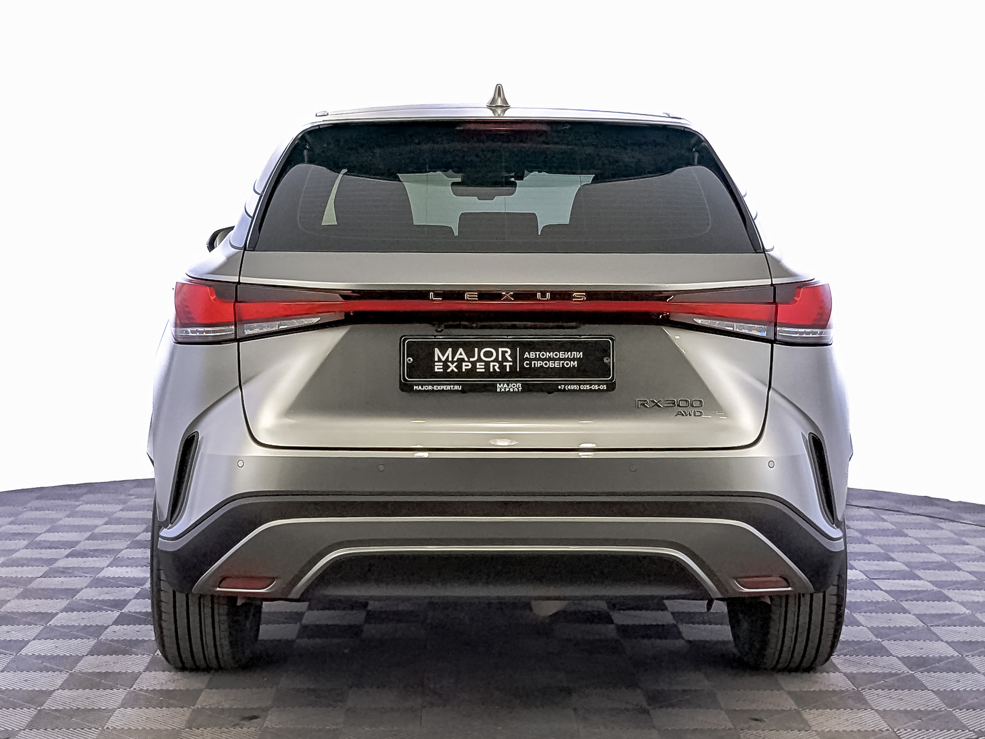 LEXUS RX 2.00 (248 л.с), автомат, 2025, пробег 14 995 км