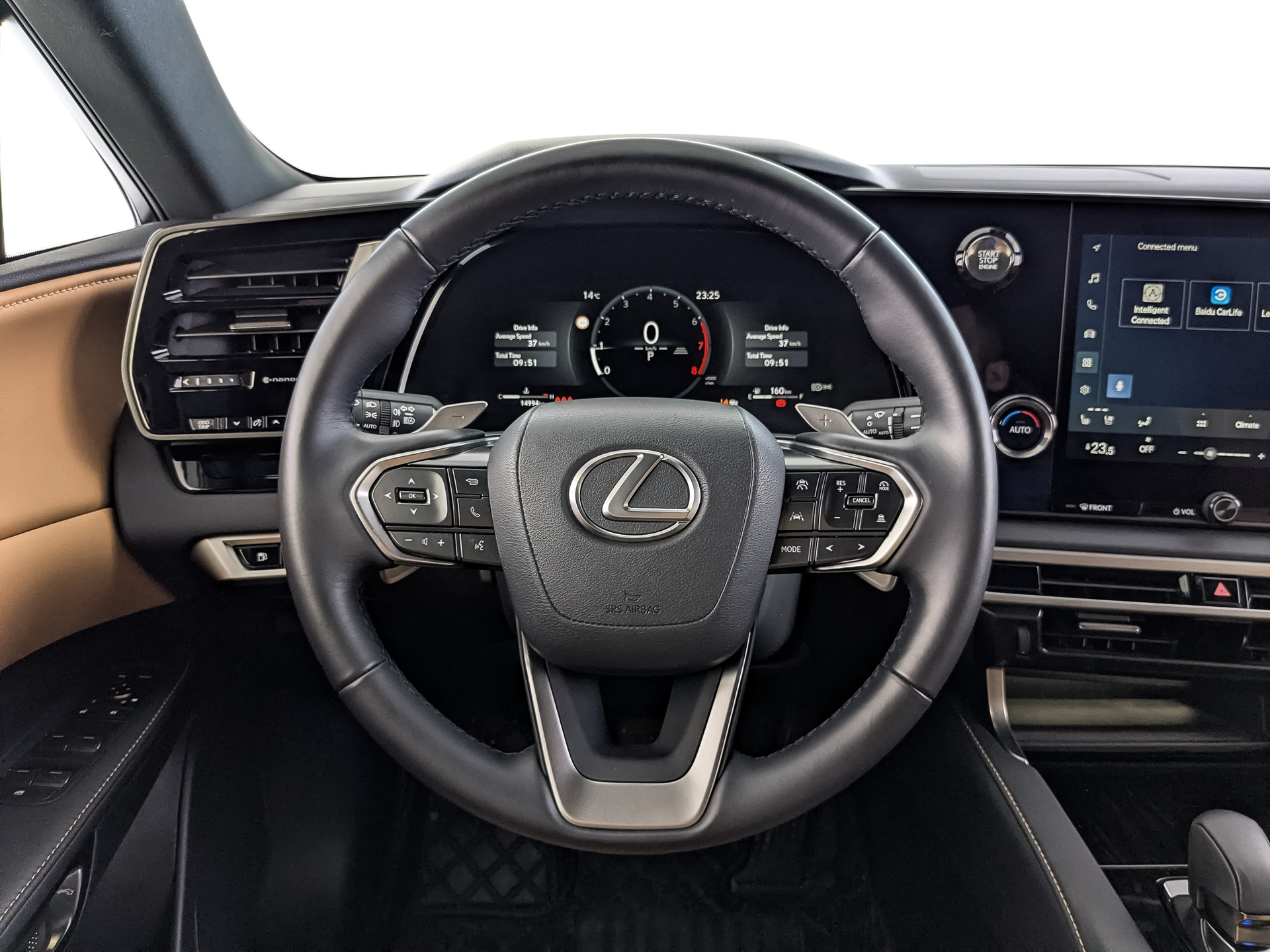 LEXUS RX 2.00 (248 л.с), автомат, 2025, пробег 14 995 км