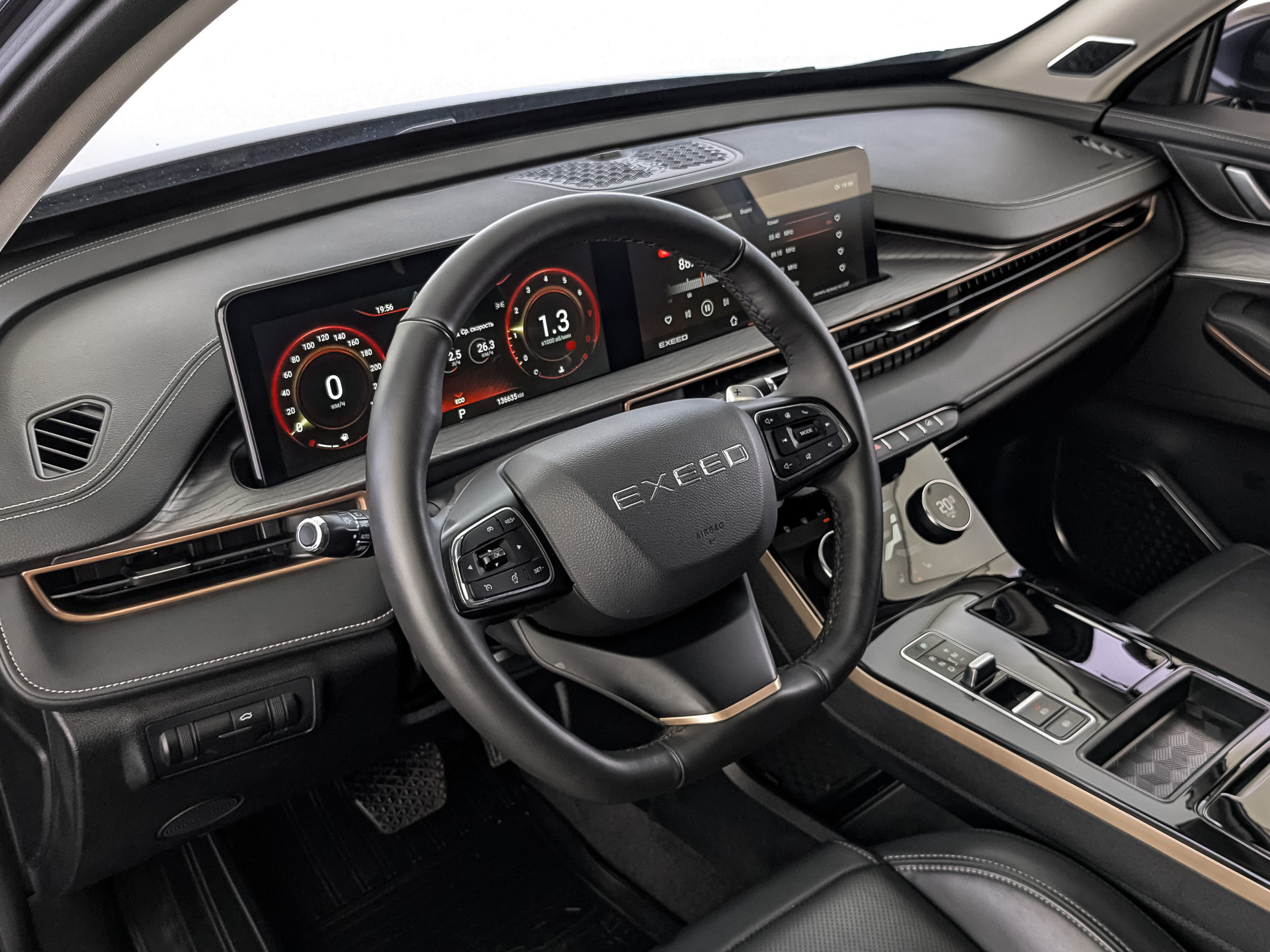 EXEED LX 1.50 (147 л.с), автомат, 2023, пробег 136 632 км