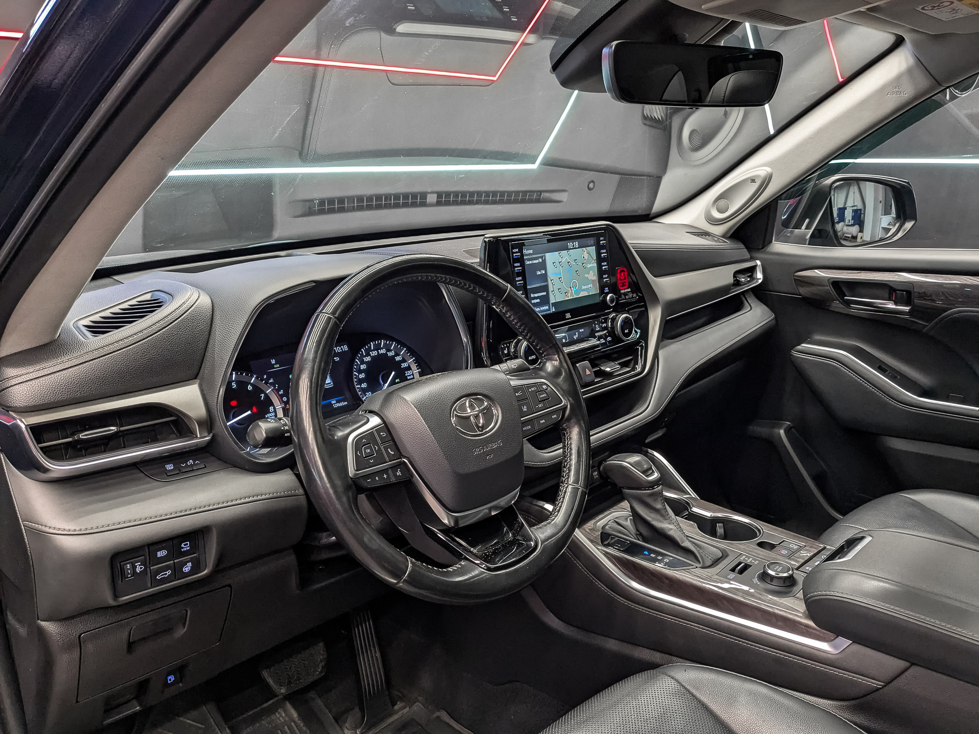 TOYOTA Highlander 3.50 (249 л.с), автомат, 2021, пробег 129 570 км