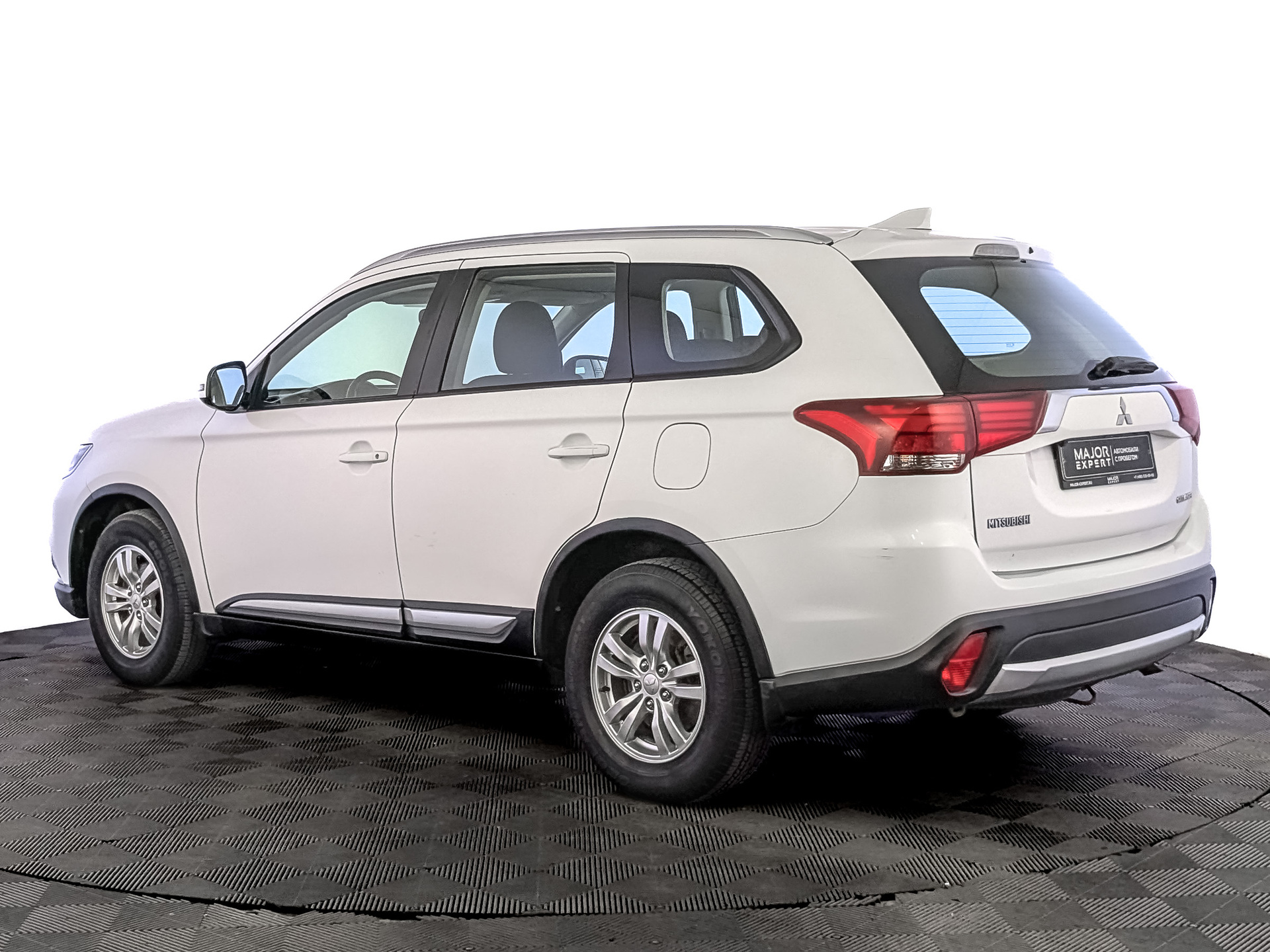 MITSUBISHI Outlander 2.00 (146 л.с), автомат, 2017, пробег 155 000 км