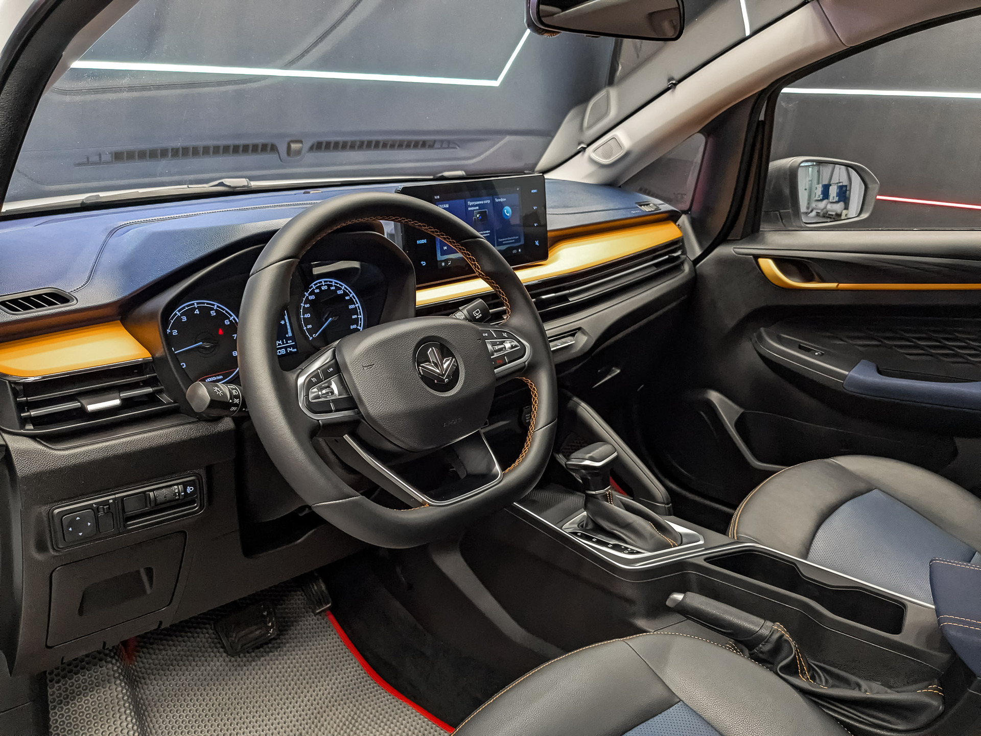 MAPLE X3 Pro 1.50 (105 л.с), автомат, 2022, пробег 10 808 км