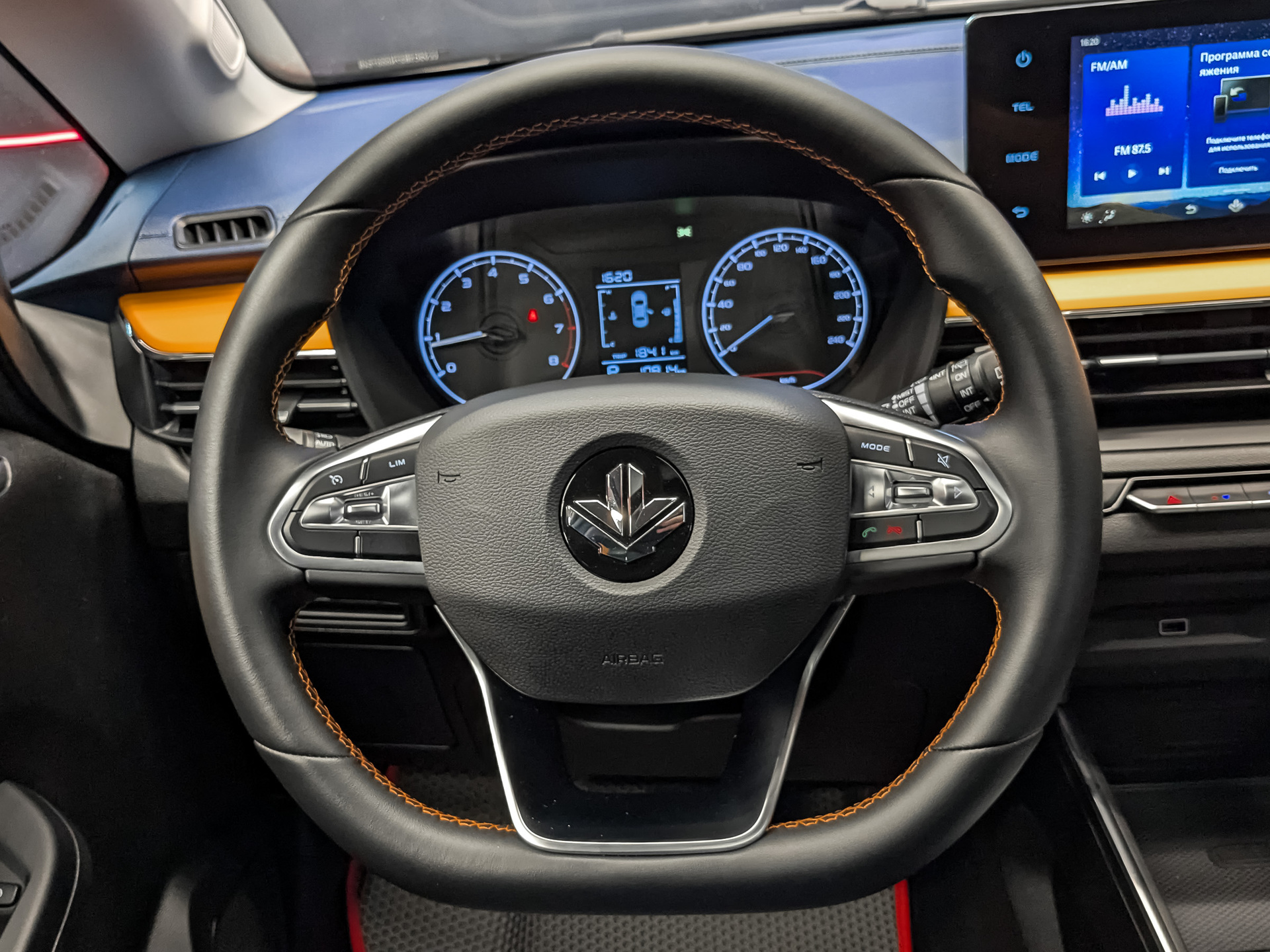 MAPLE X3 Pro 1.50 (105 л.с), автомат, 2022, пробег 10 808 км