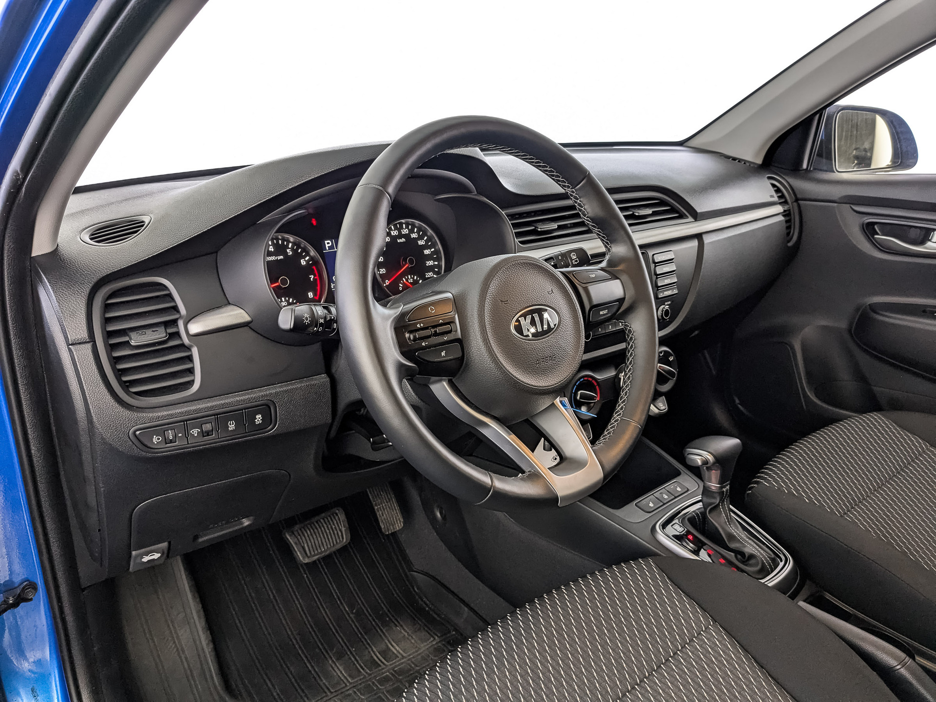 KIA Rio X 1.40 (100 л.с), автомат, 2020, пробег 9 368 км
