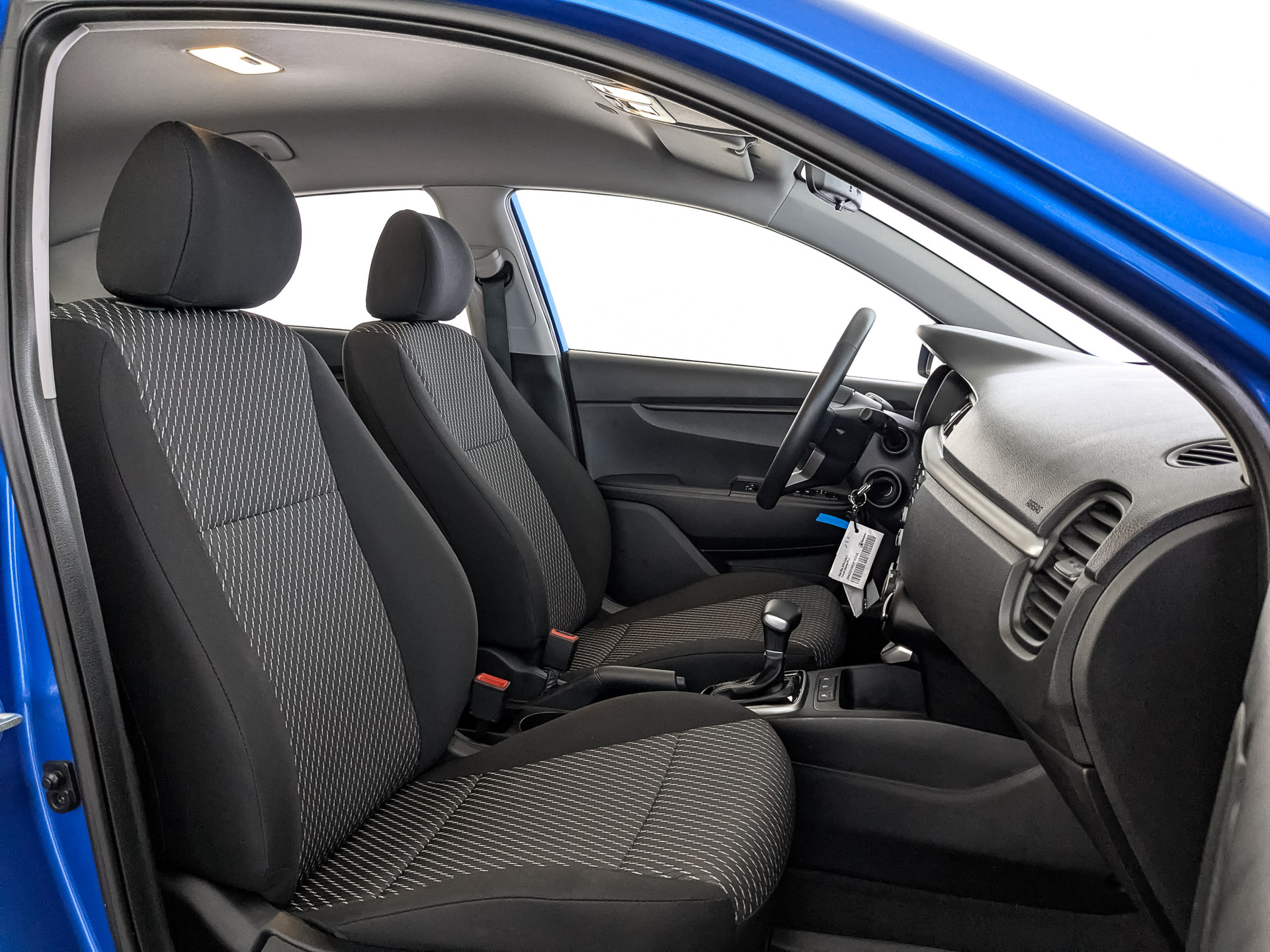 KIA Rio X 1.40 (100 л.с), автомат, 2020, пробег 9 368 км